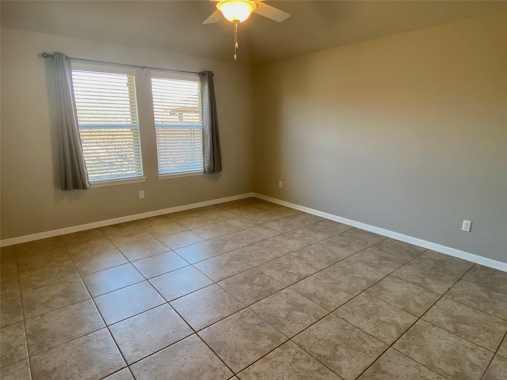 7404 Longford Trl Property Photo 8