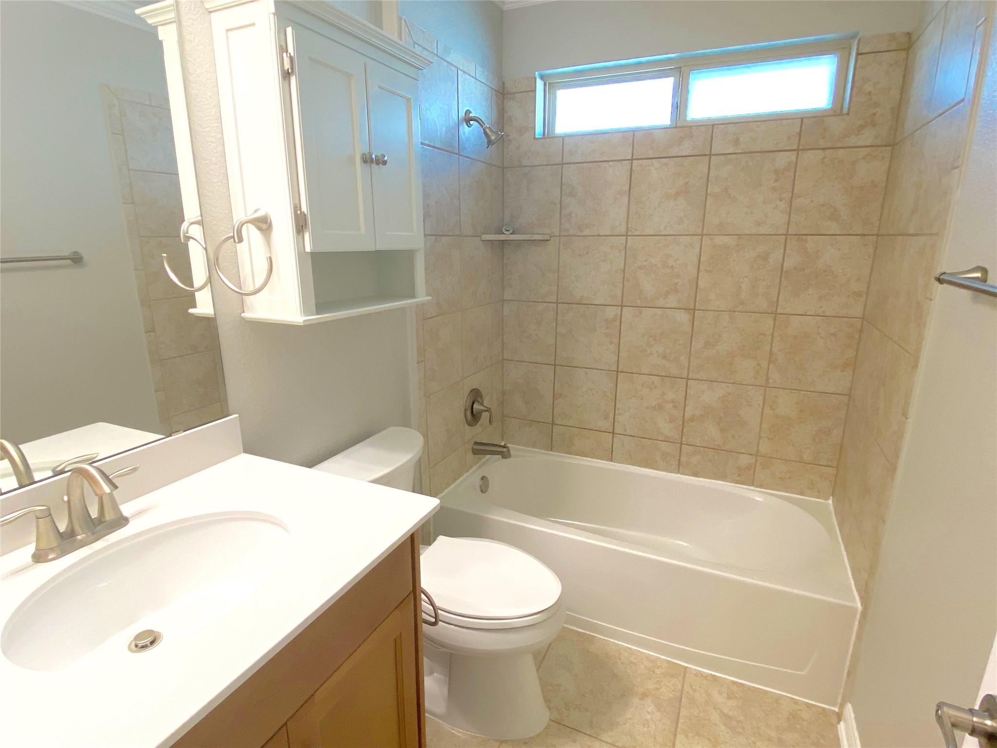 7404 Longford Trl Property Photo 12