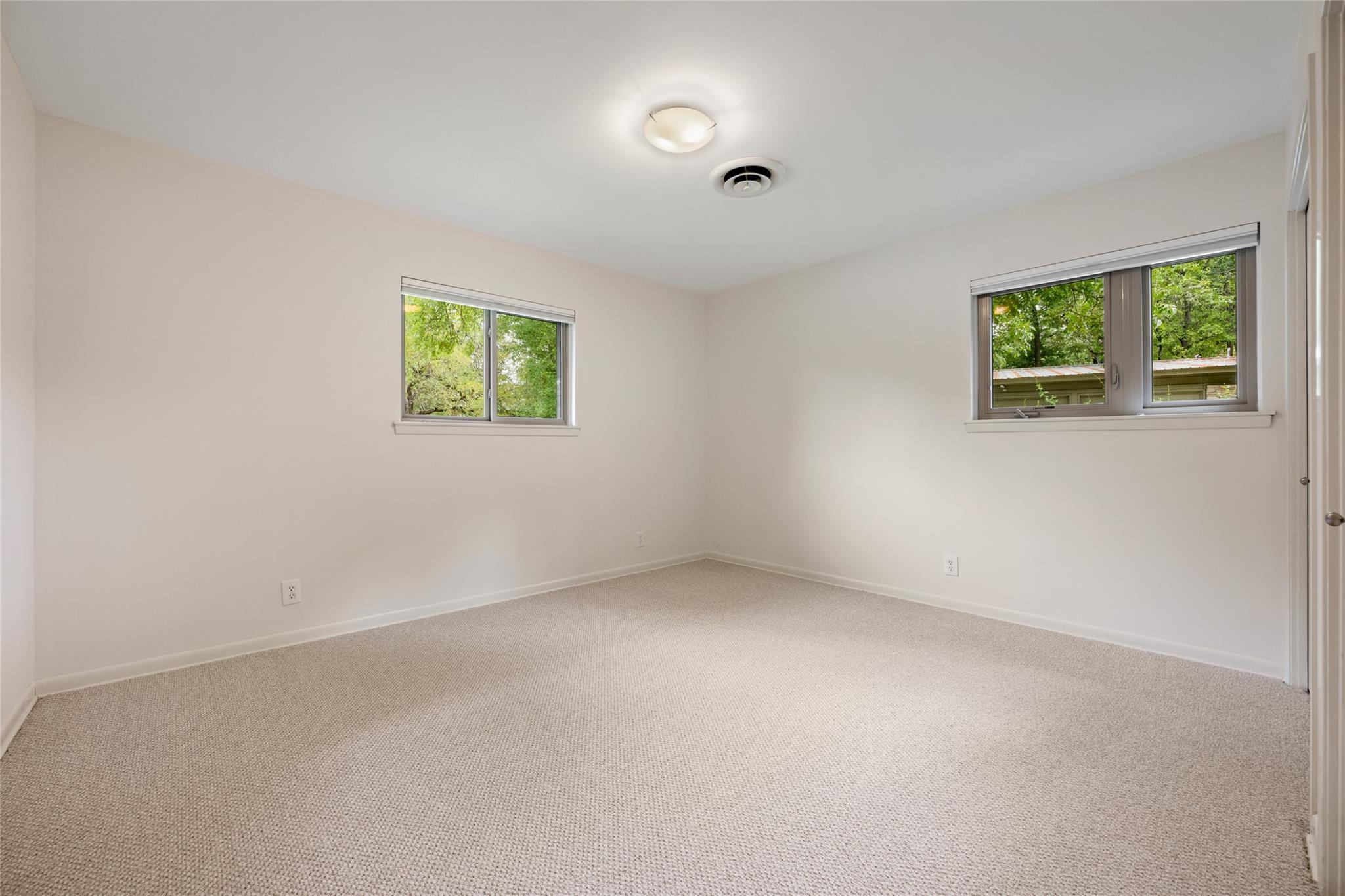 1721 Deerfield Dr Property Photo 26