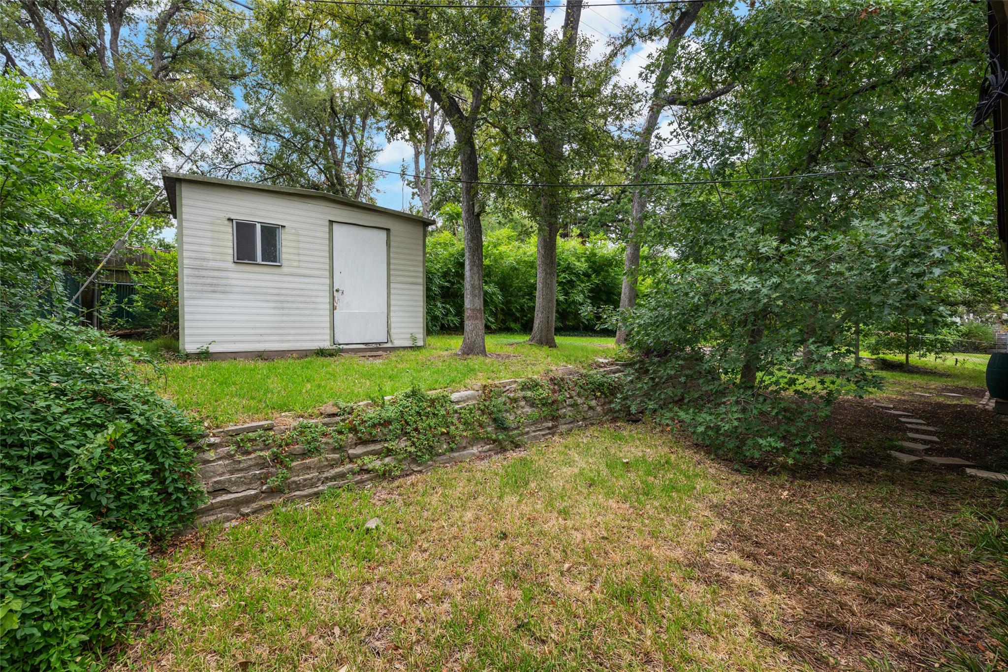 1721 Deerfield Dr Property Photo 36
