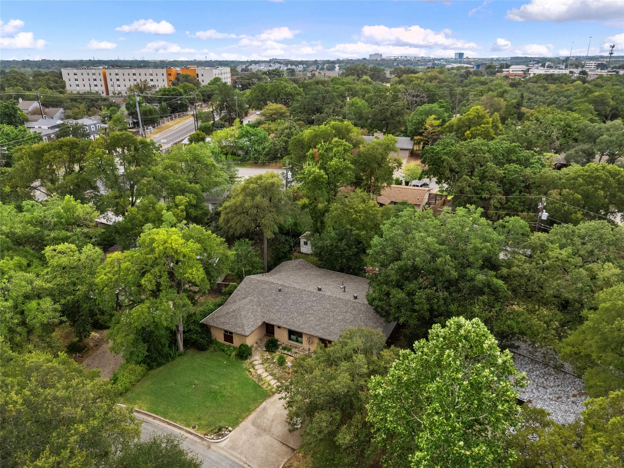 1721 Deerfield Dr Property Photo 38