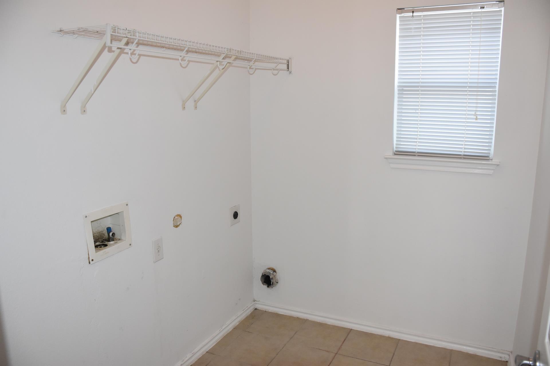 11300 Dimmit St Property Photo 7