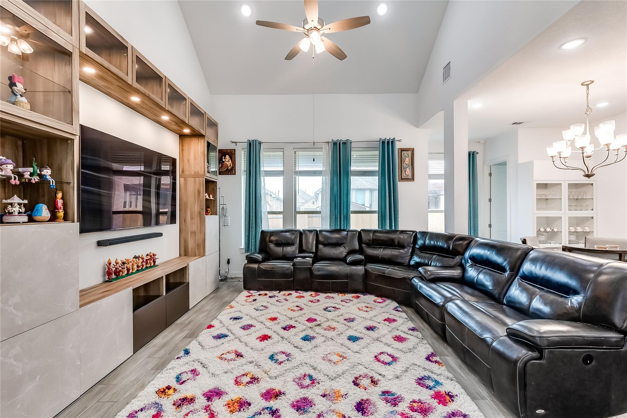 833 Whitetail Dr Property Photo 6