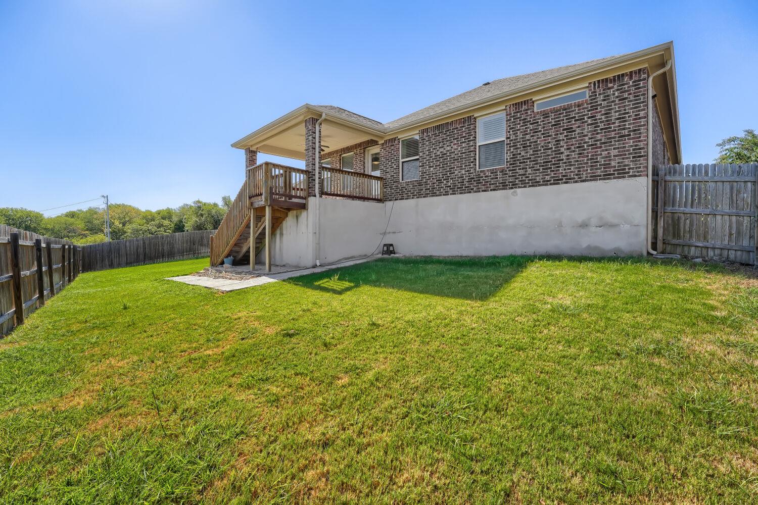 12112 Arran St Property Photo 17