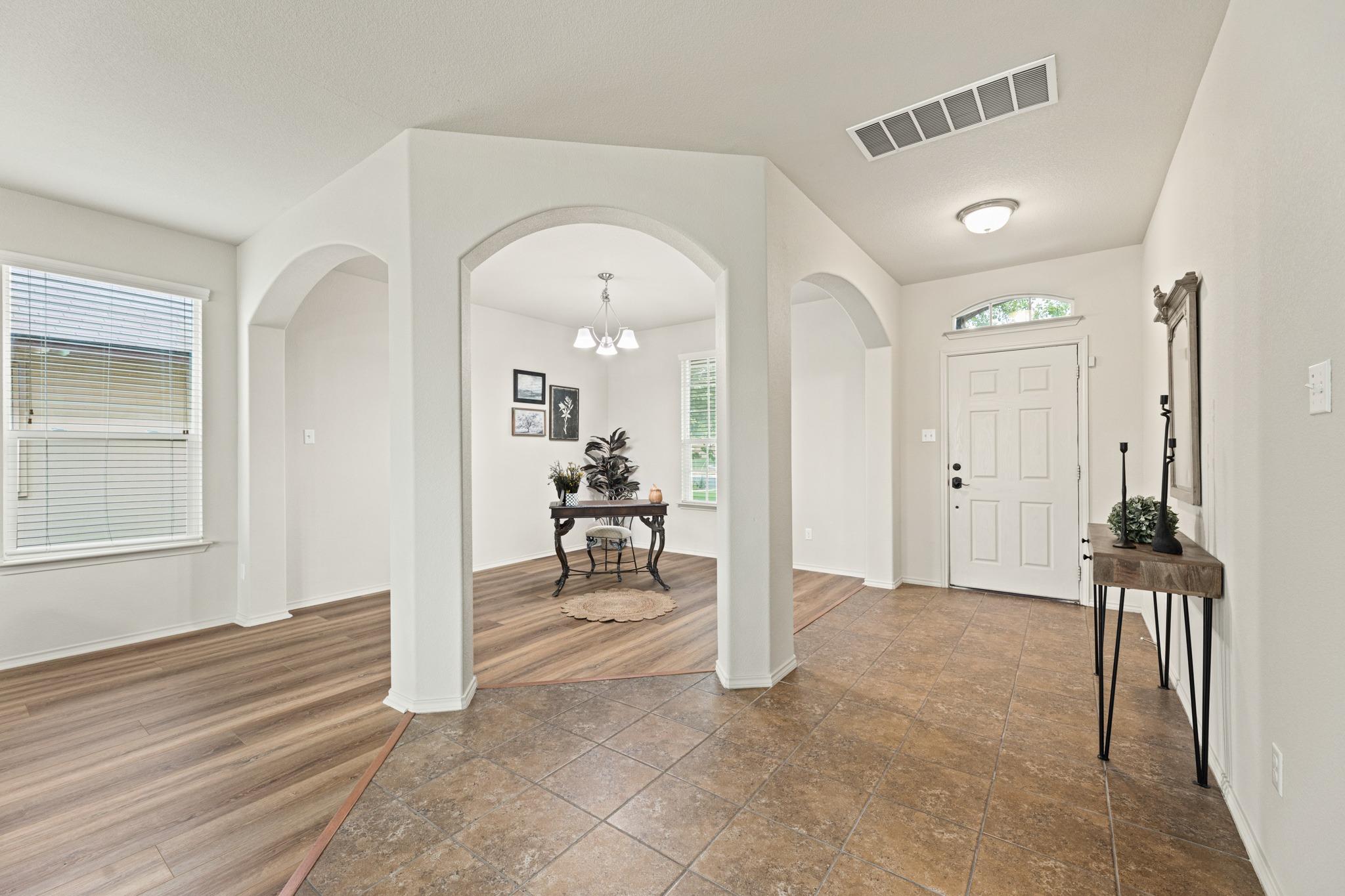232 Geode Ln Property Photo 2