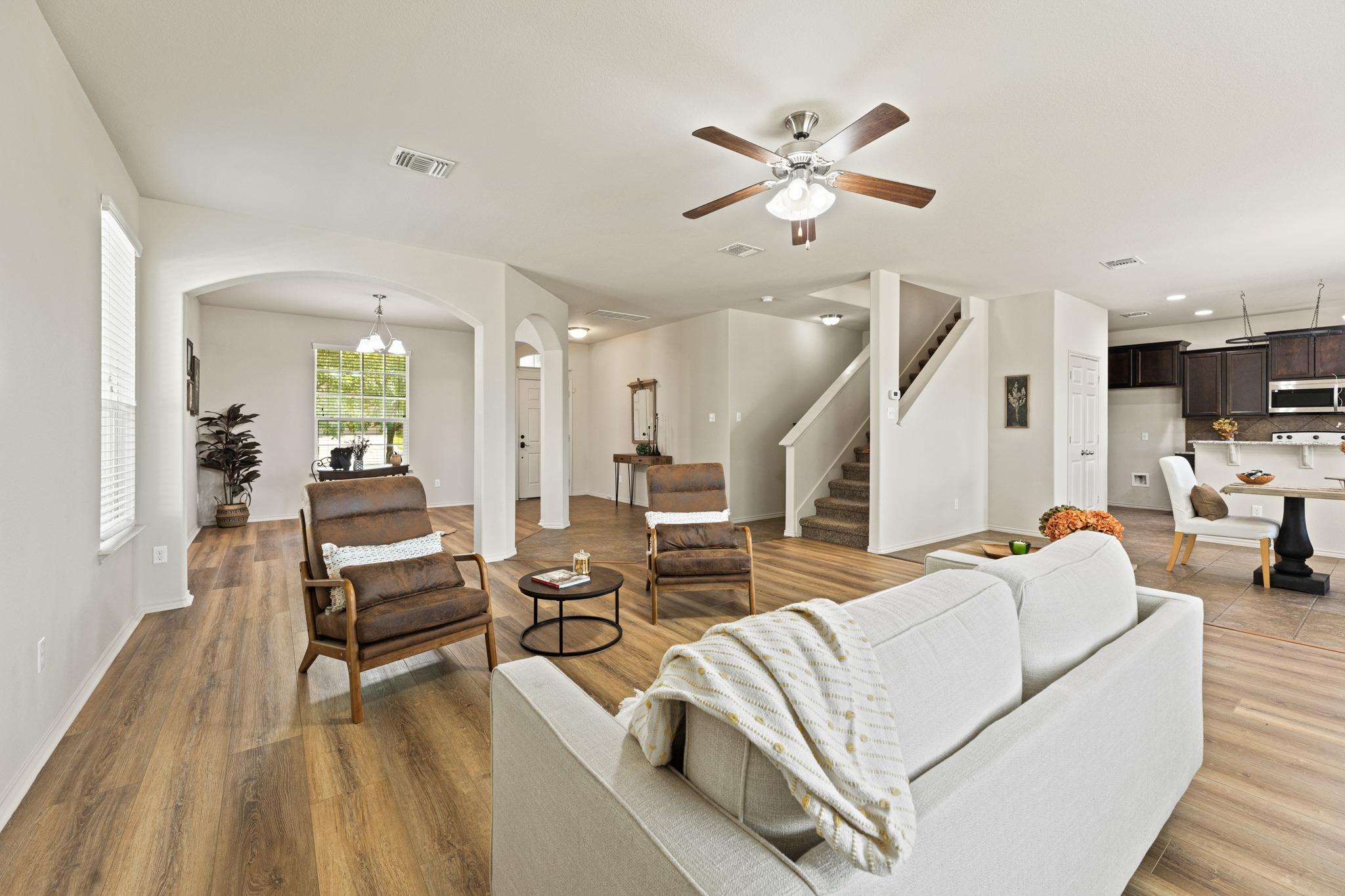 232 Geode Ln Property Photo 5