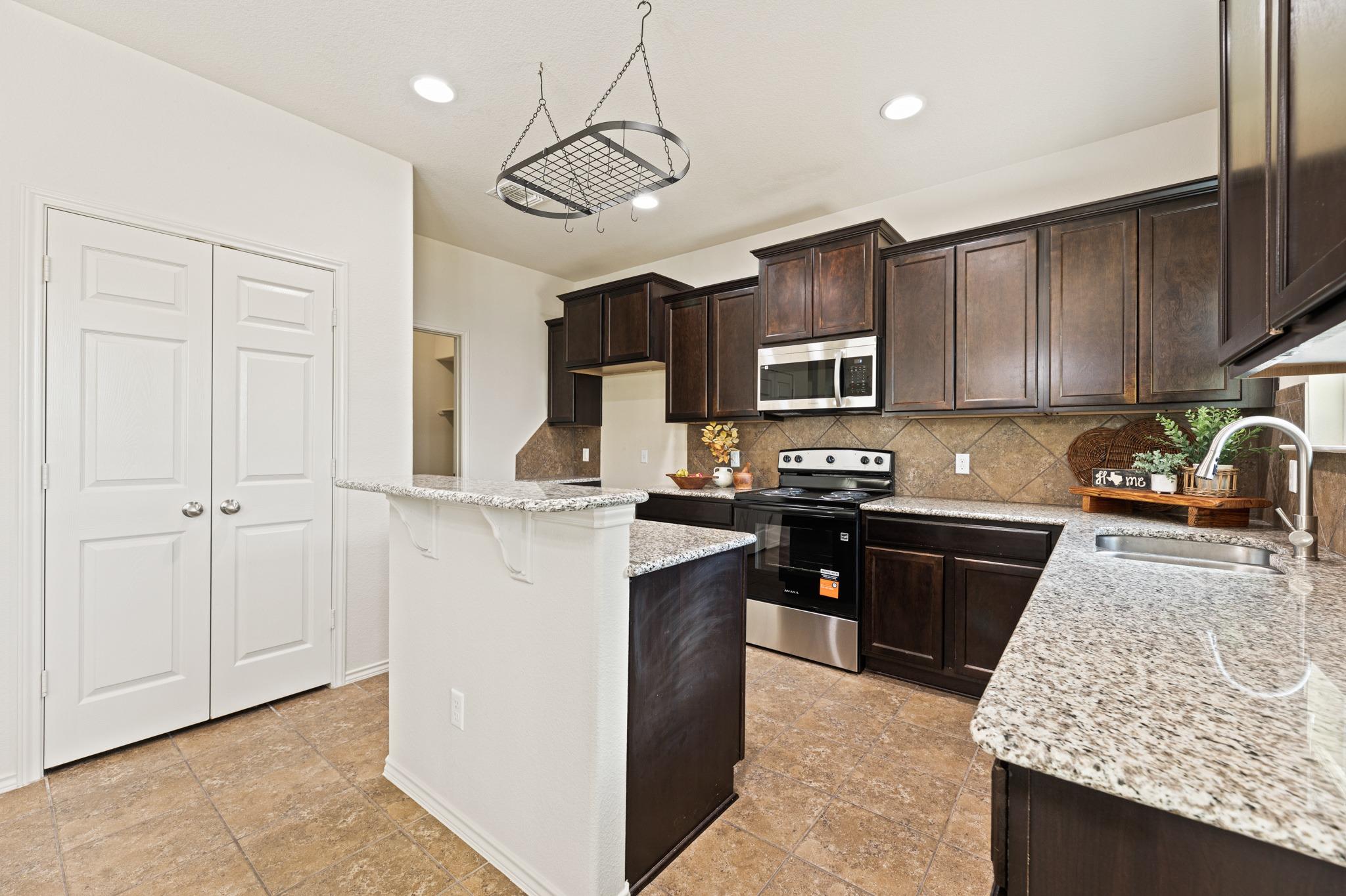 232 Geode Ln Property Photo 13