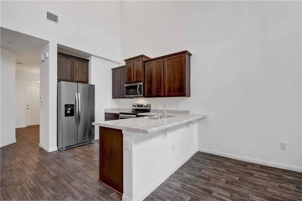 12912 Leatherback Ln Property Photo 10
