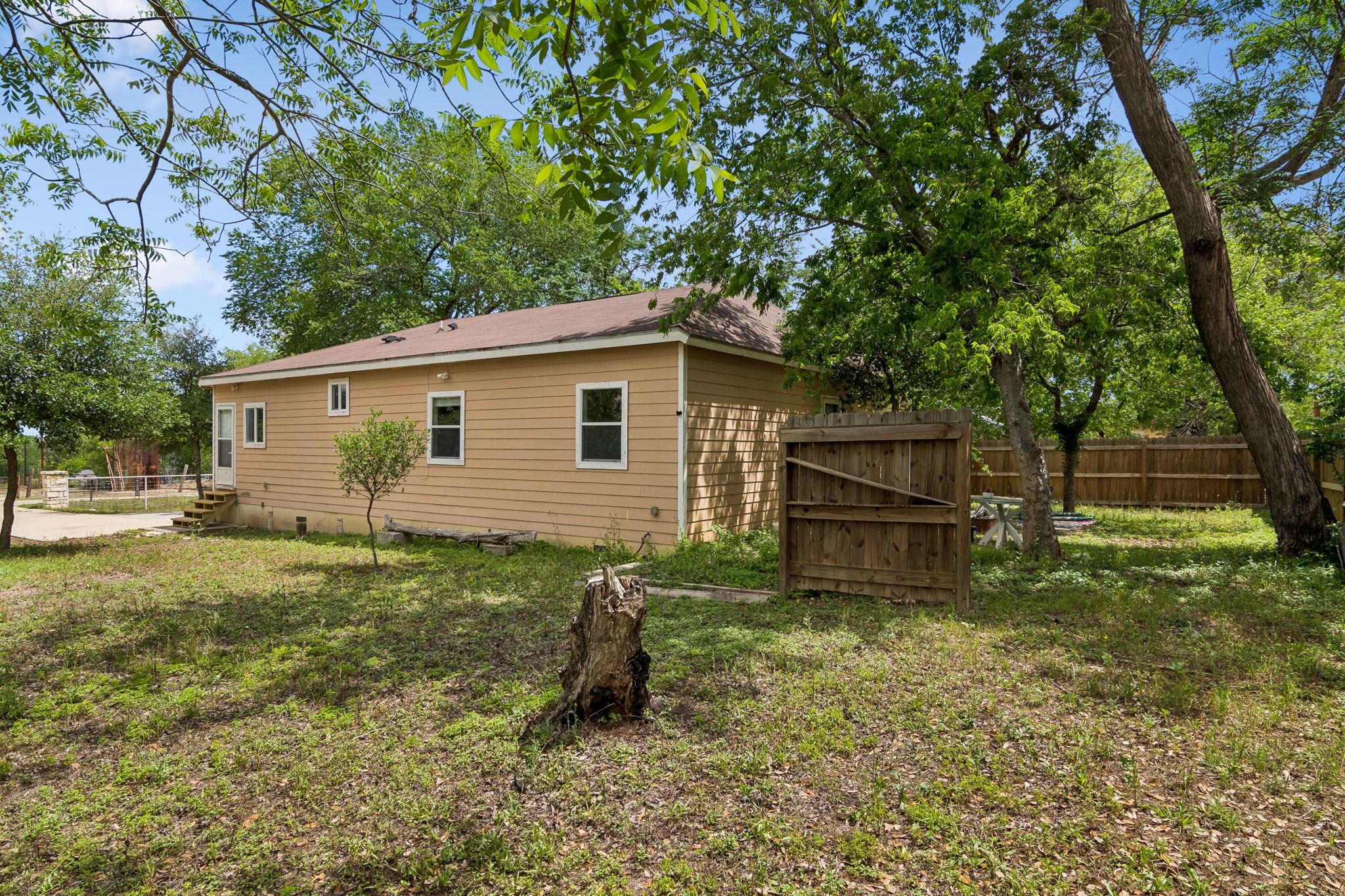 810 Lamar St Property Photo 21