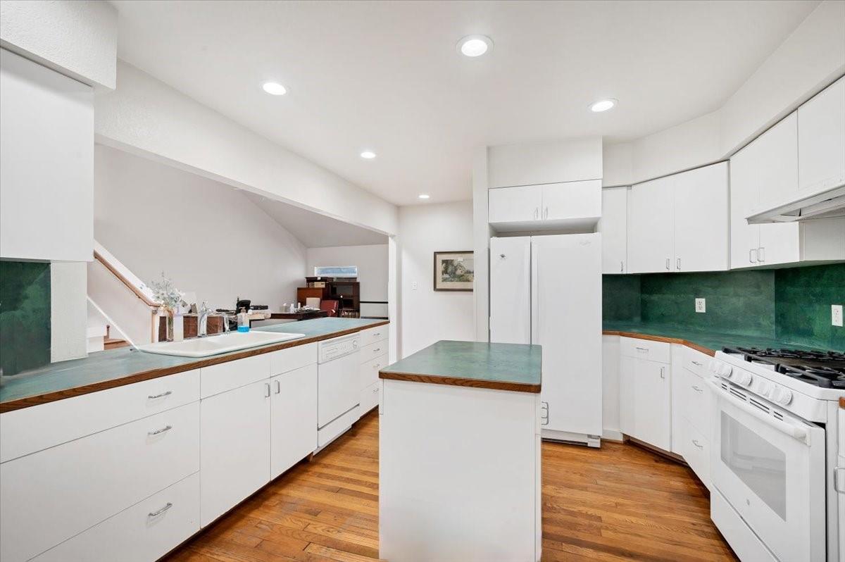 1507 Parkway Property Photo 8