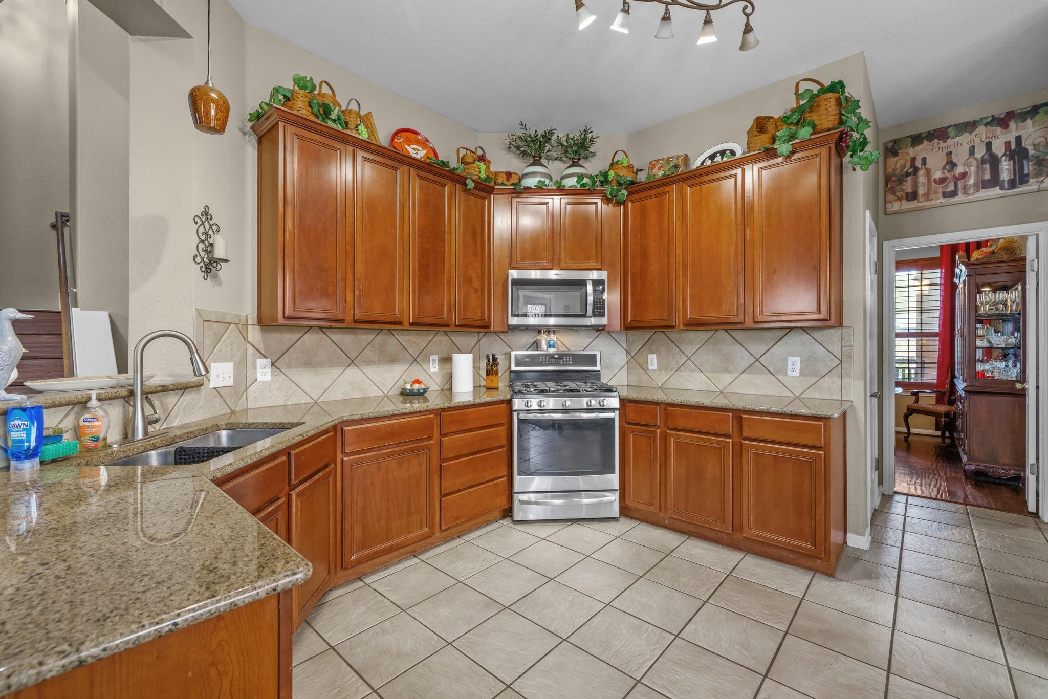 1205 Augusta Bend Dr Property Photo 14