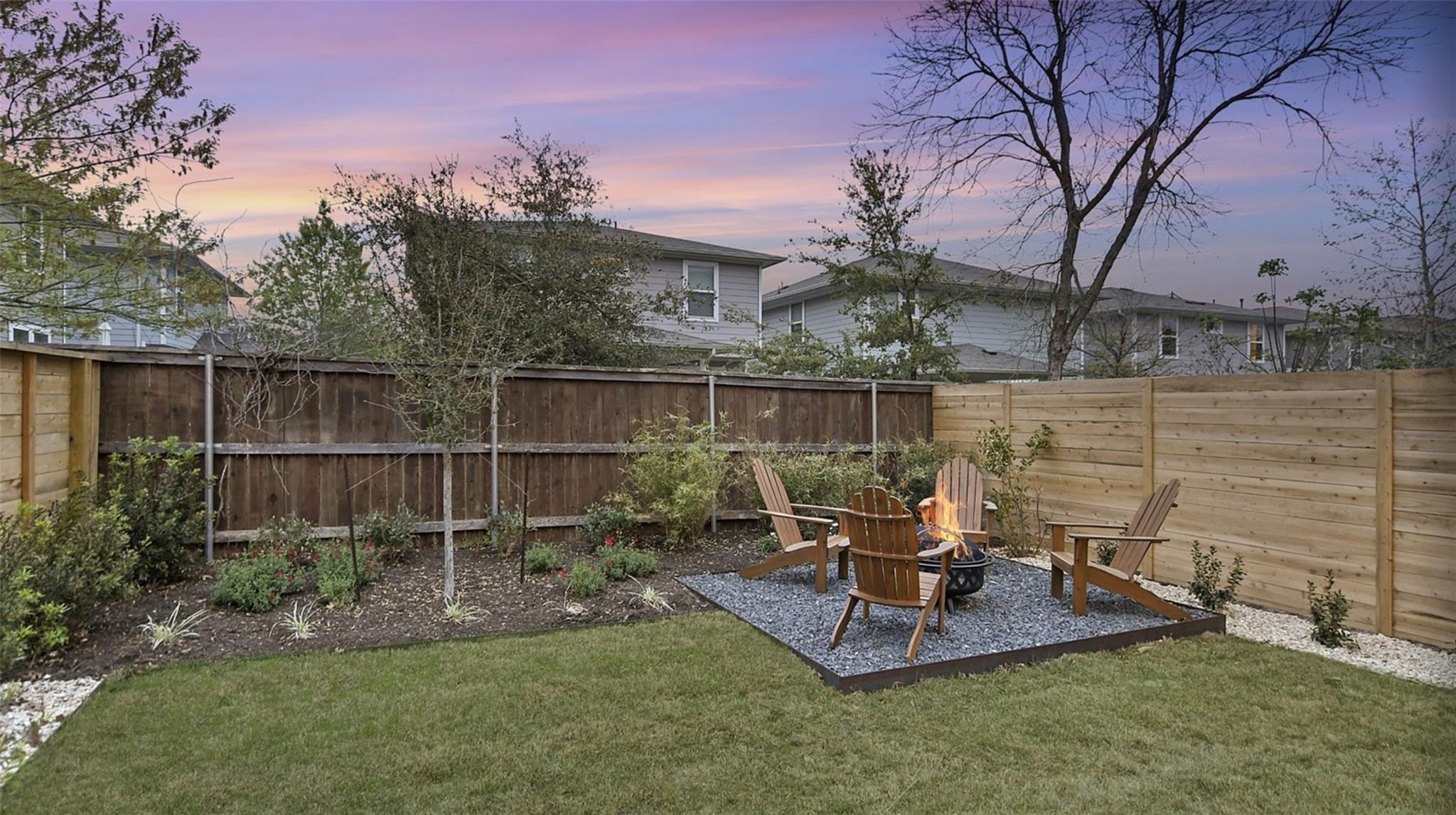 710 Bernese Pass Property Photo 23