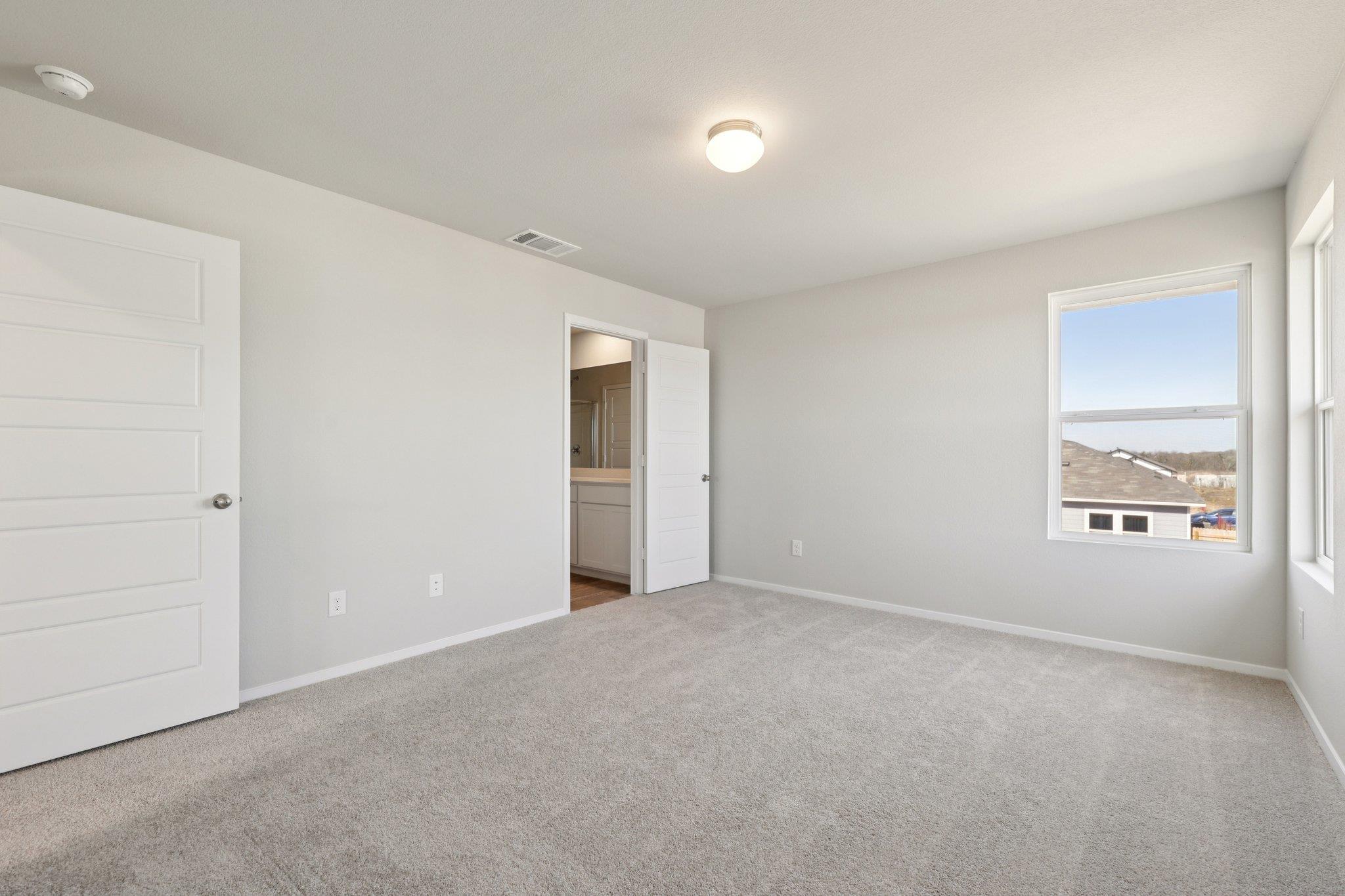 312 Jade St Property Photo 17
