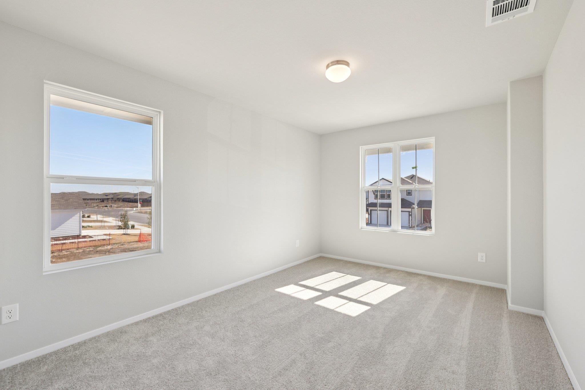 312 Jade St Property Photo 25