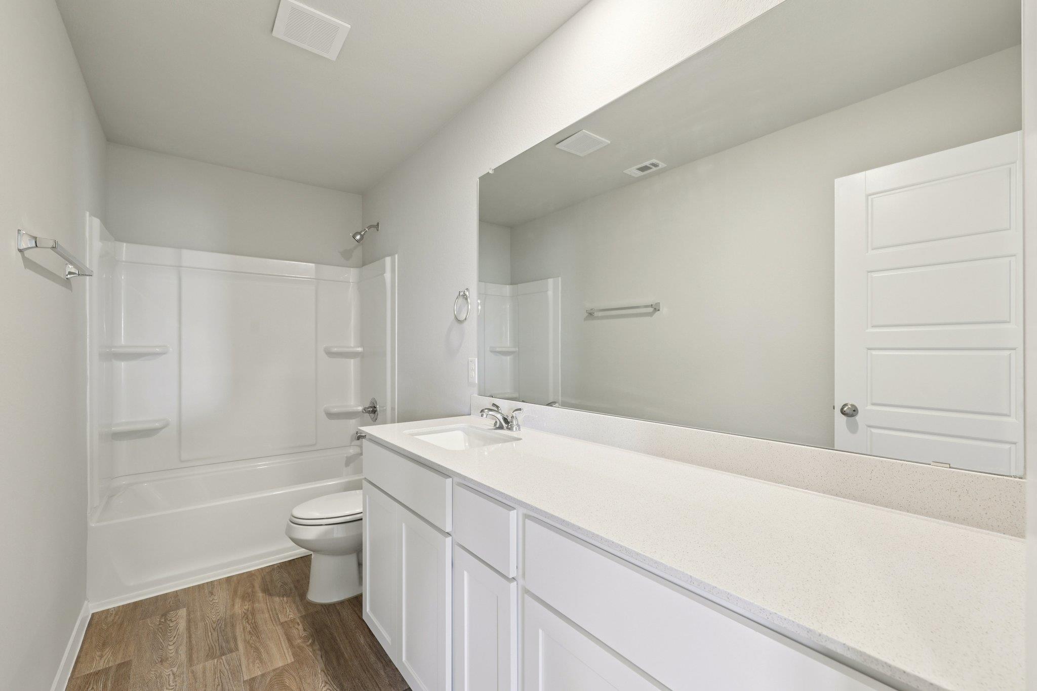 312 Jade St Property Photo 27