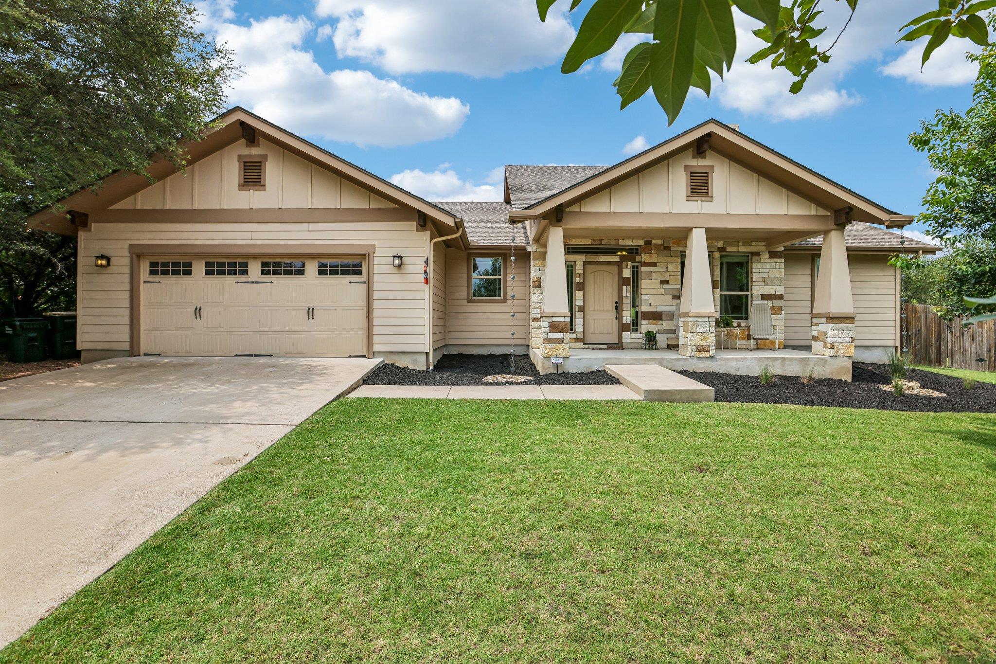 1058 Daviot Dr Property Photo 1