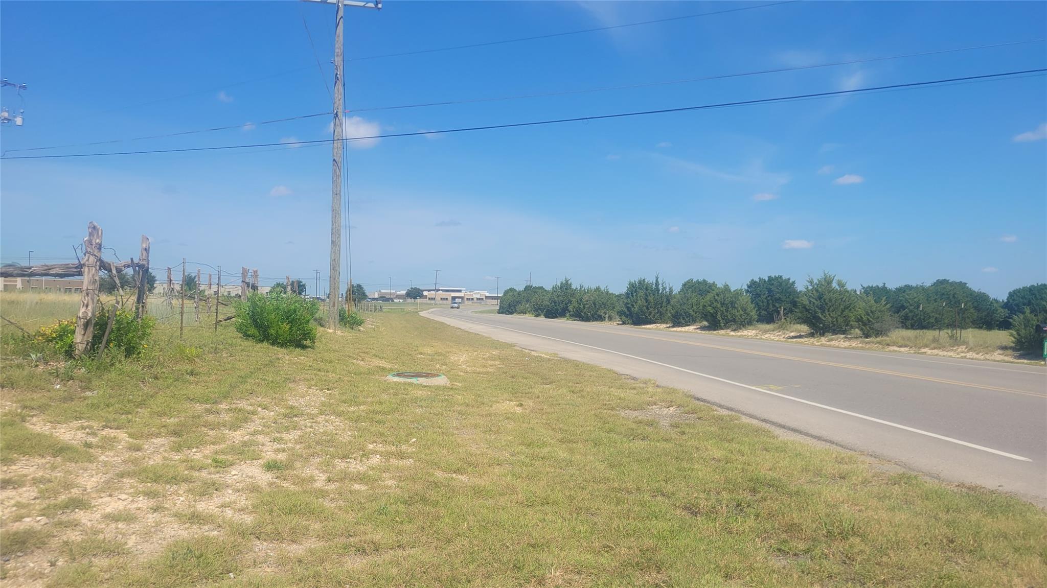 8590 Trimmier Rd Property Photo 3