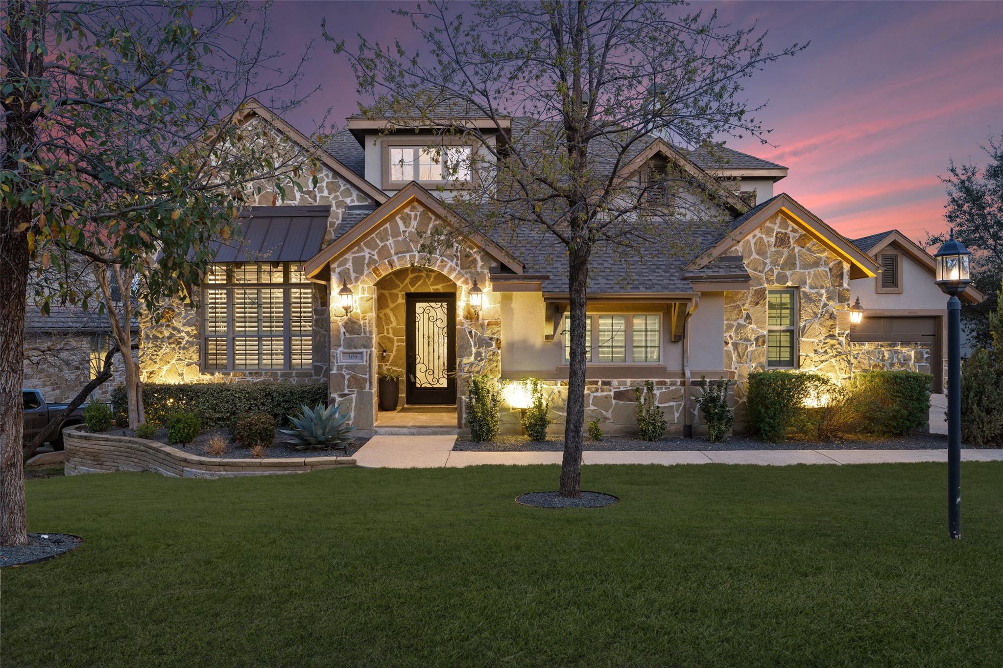 306 Tempranillo Way Property Photo