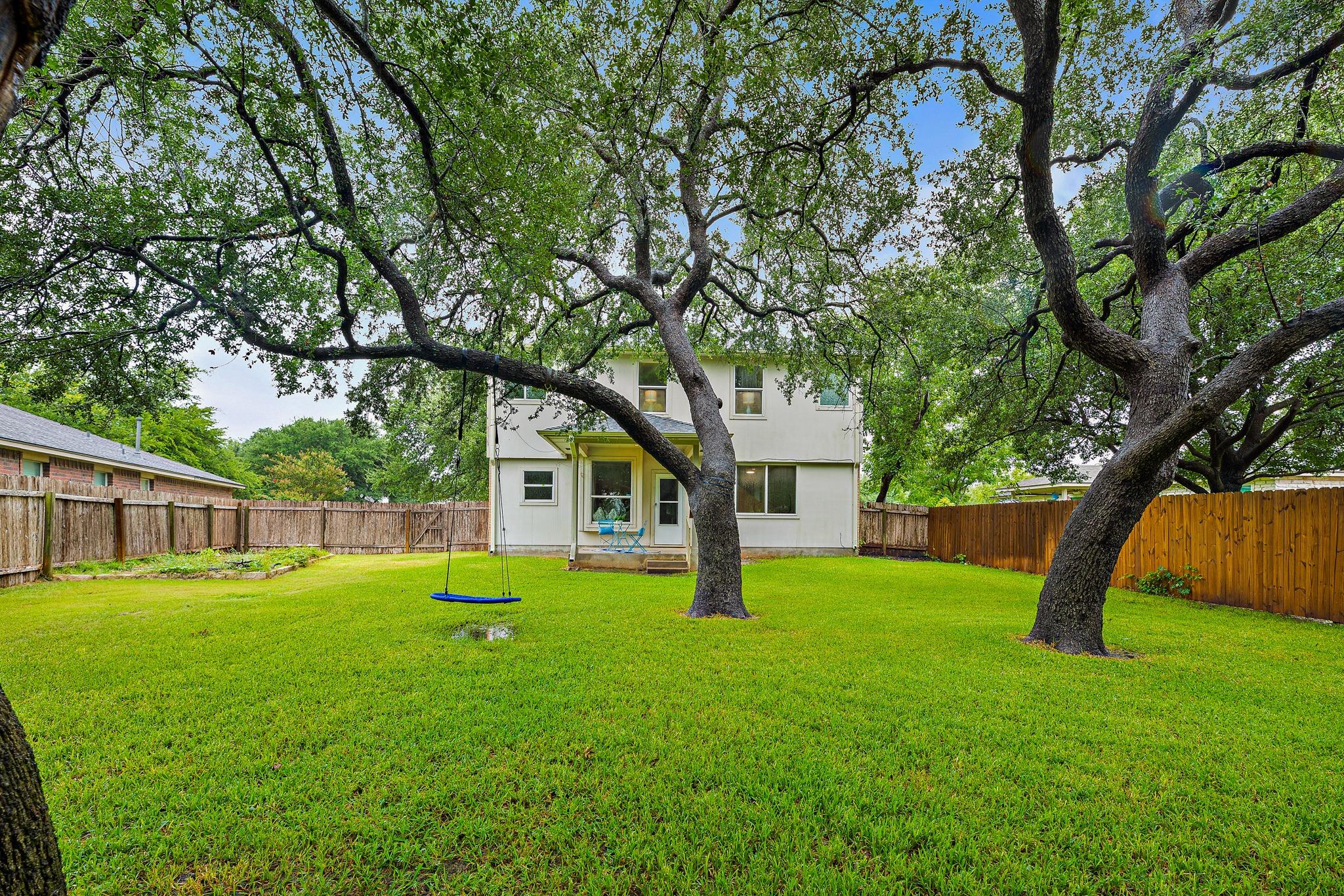 3477 Flowstone Ln Property Photo 4