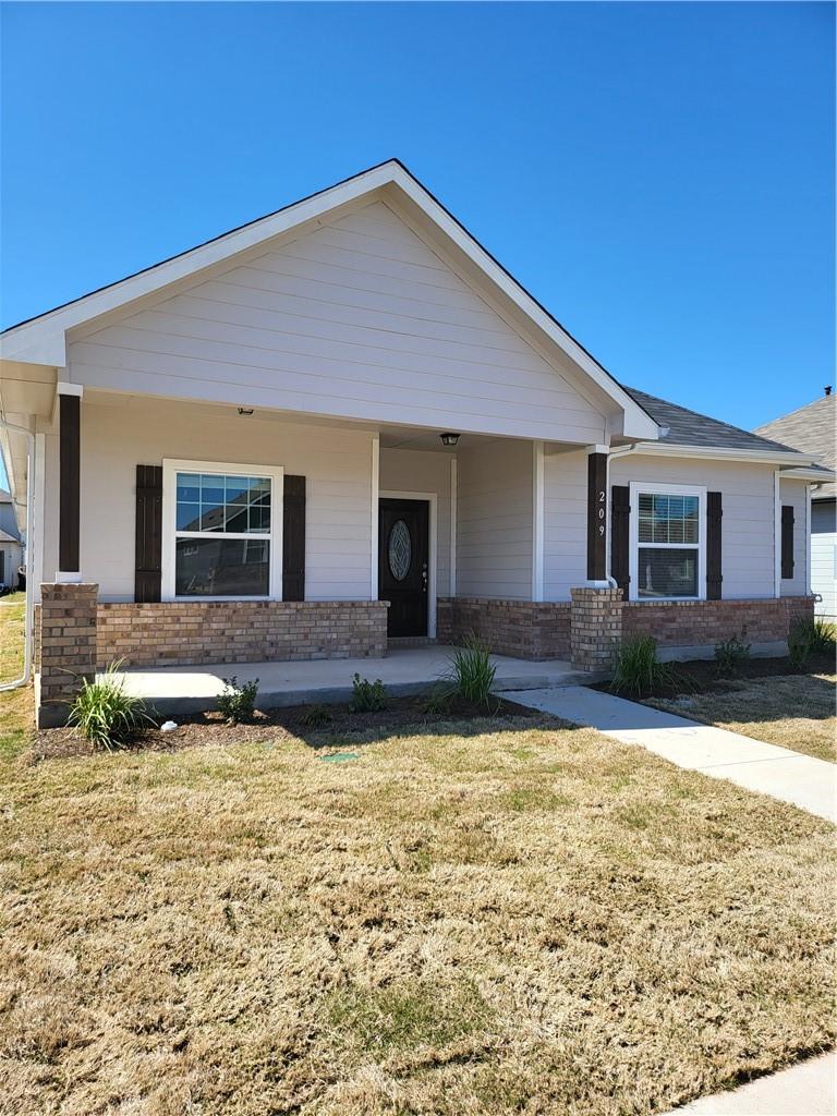 209 Oldbridge Dr Property Photo