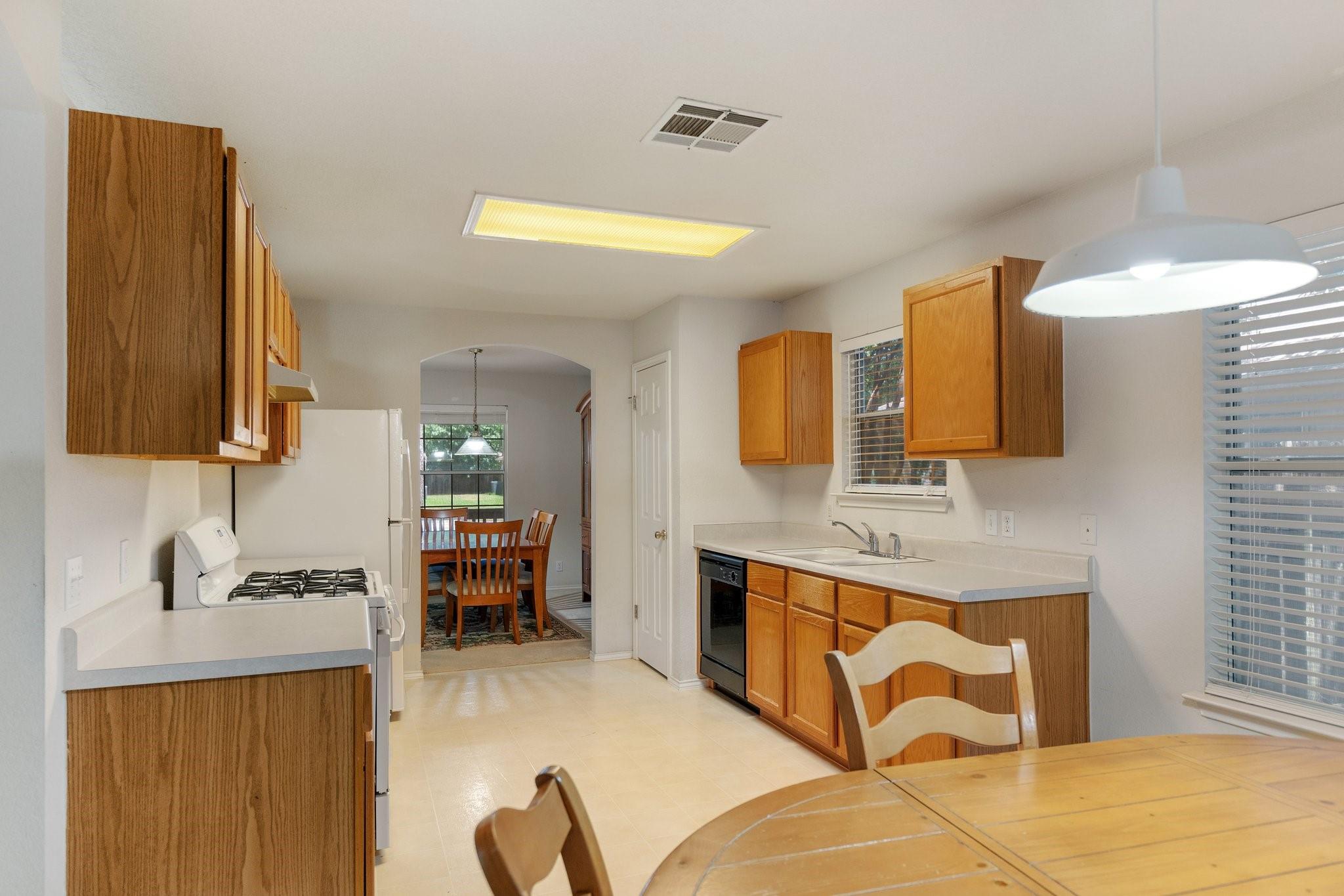 617 N Barbara Way Property Photo 4