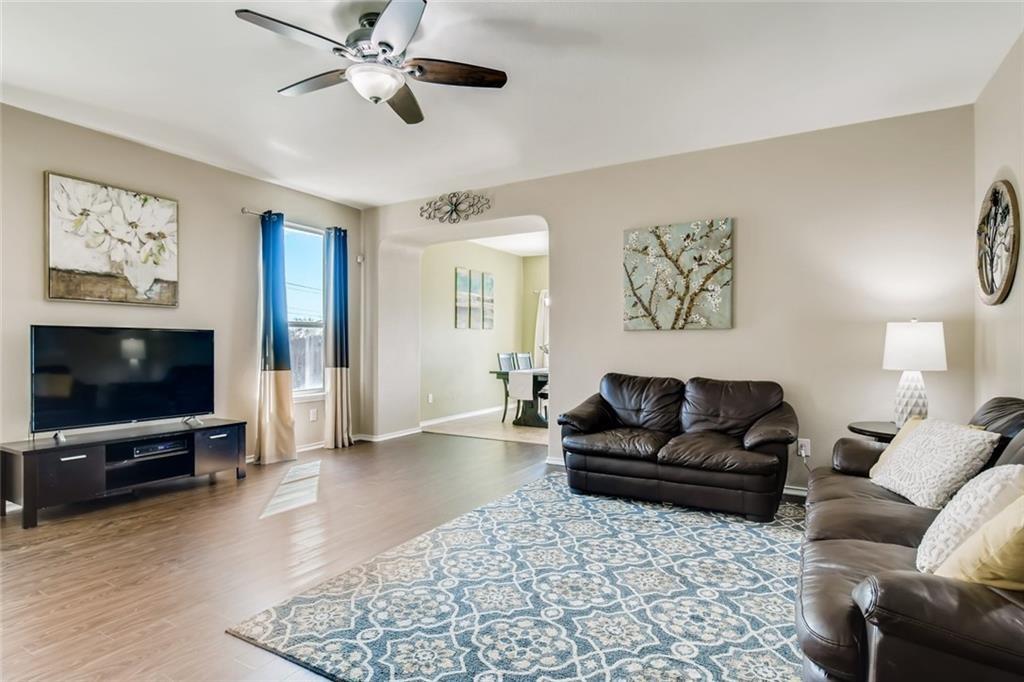 2240 Mccombs St Property Photo 5