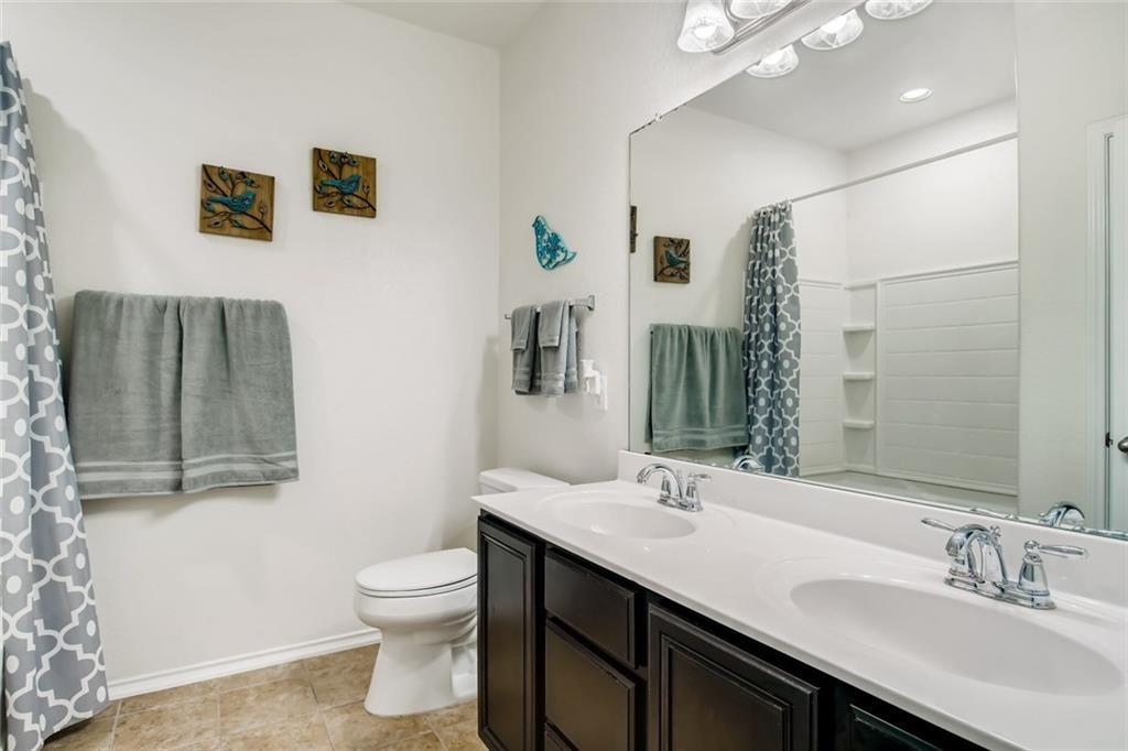 2240 Mccombs St Property Photo 20