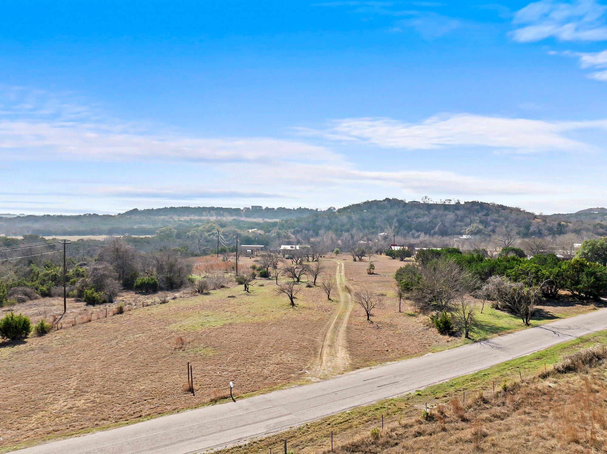 7436 Miller Creek Lp Johnson City, Tx 78636 Property Photo 2