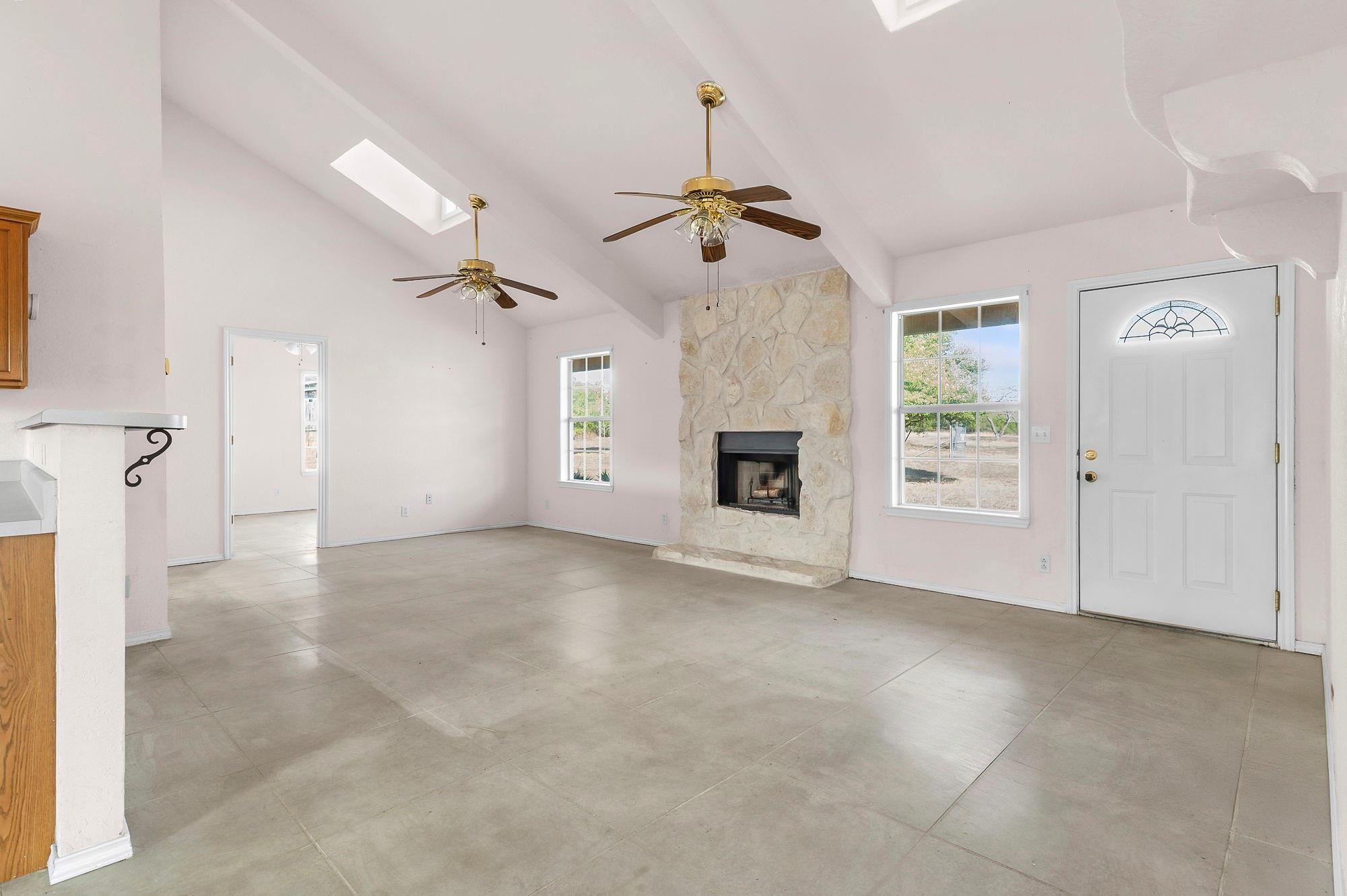 7436 Miller Creek Lp Johnson City, Tx 78636 Property Photo 9