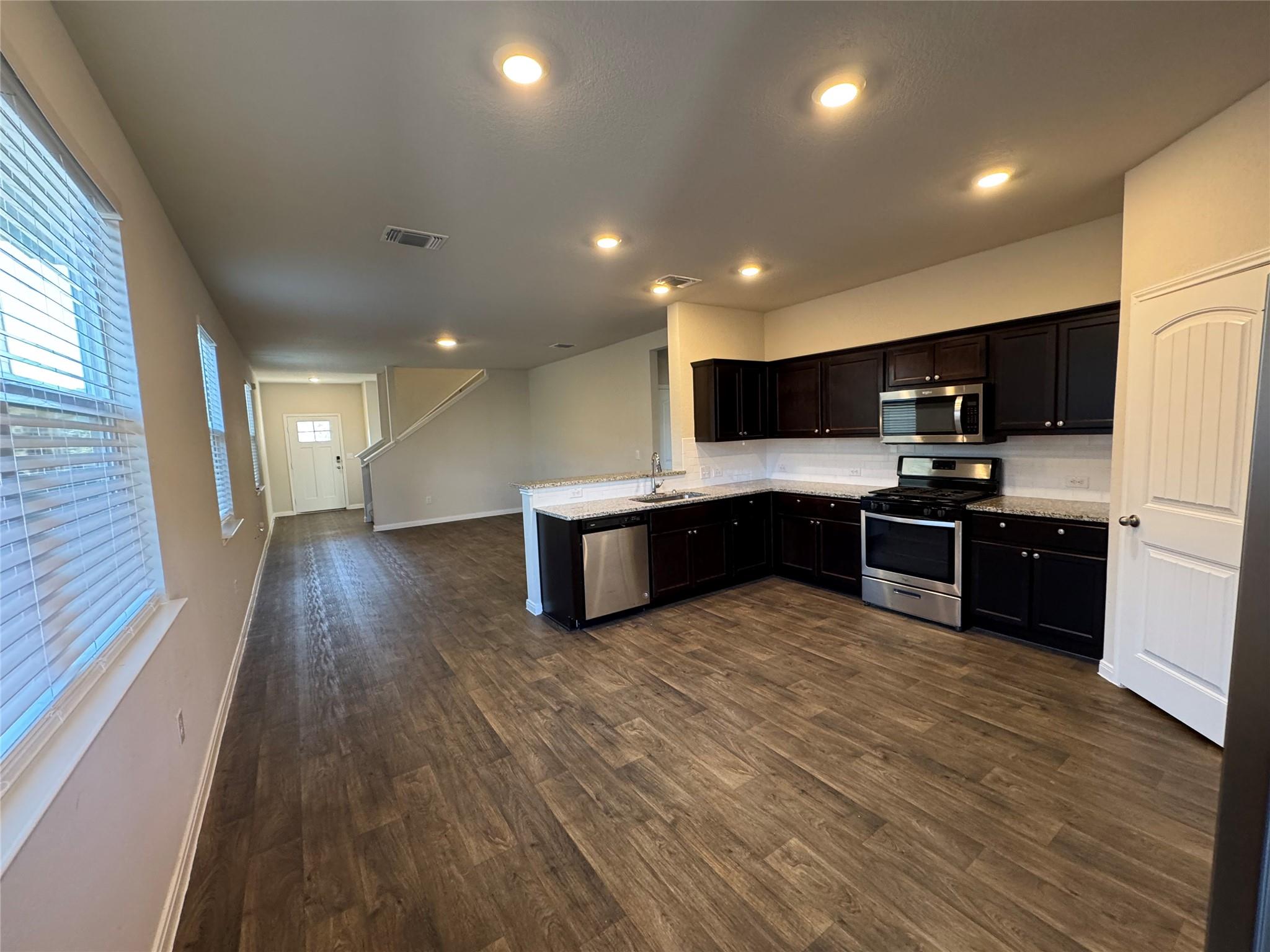 14013 Levy Ln Property Photo 4