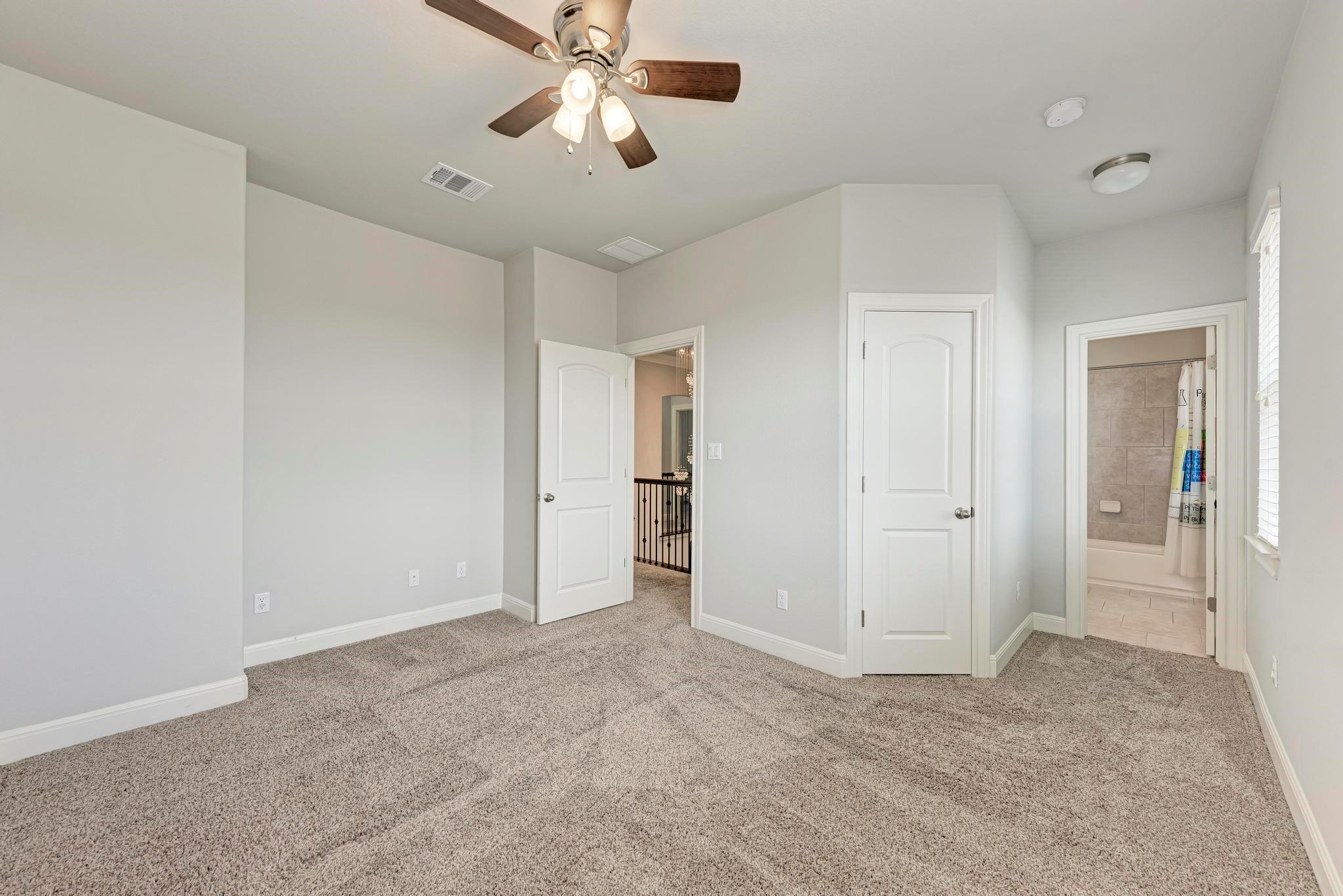 3229 Venezia Vw Property Photo 28