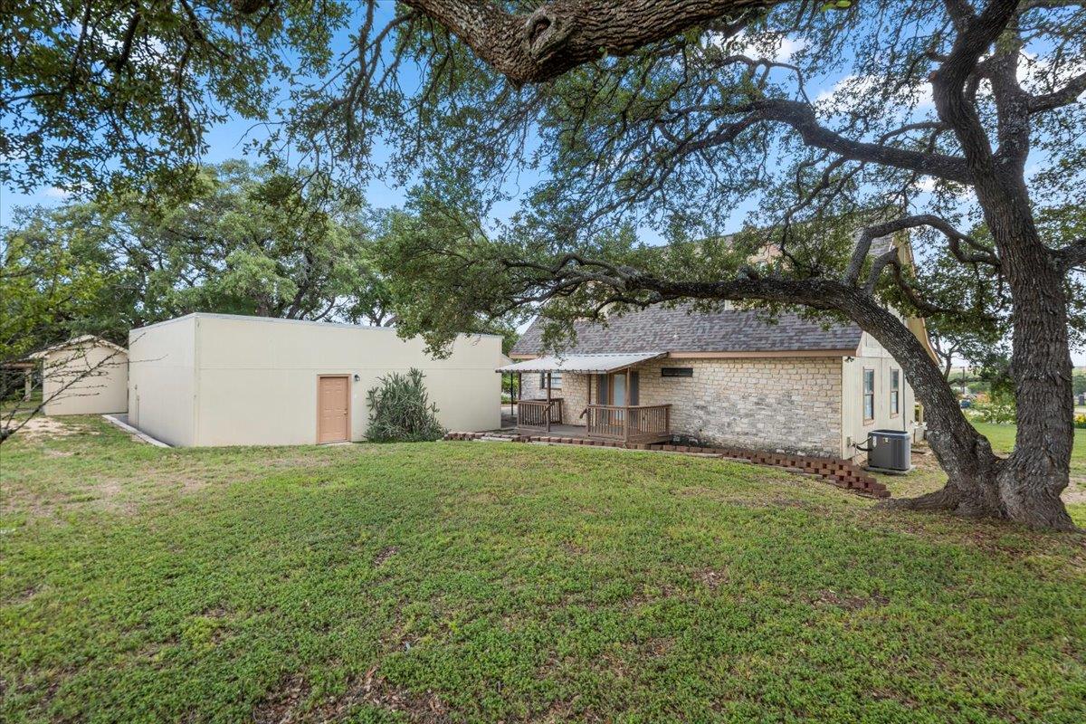 1850 S Fm 1626 Hwy Property Photo 10