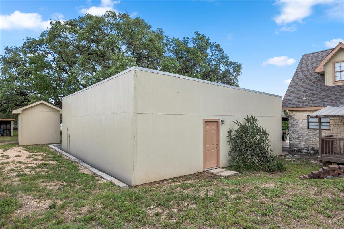 1850 S Fm 1626 Hwy Property Photo 12