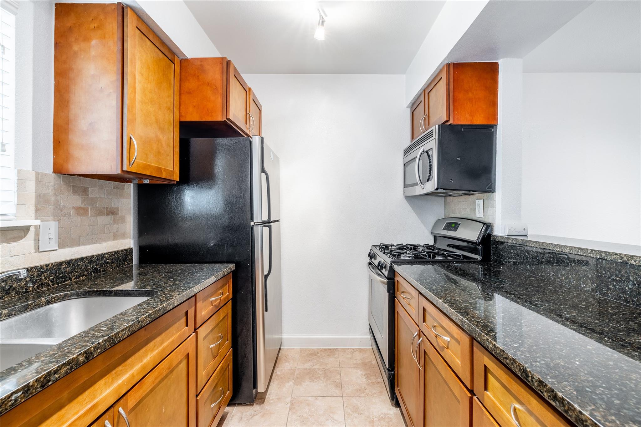 2020 S Congress Ave 2109 Property Photo 5