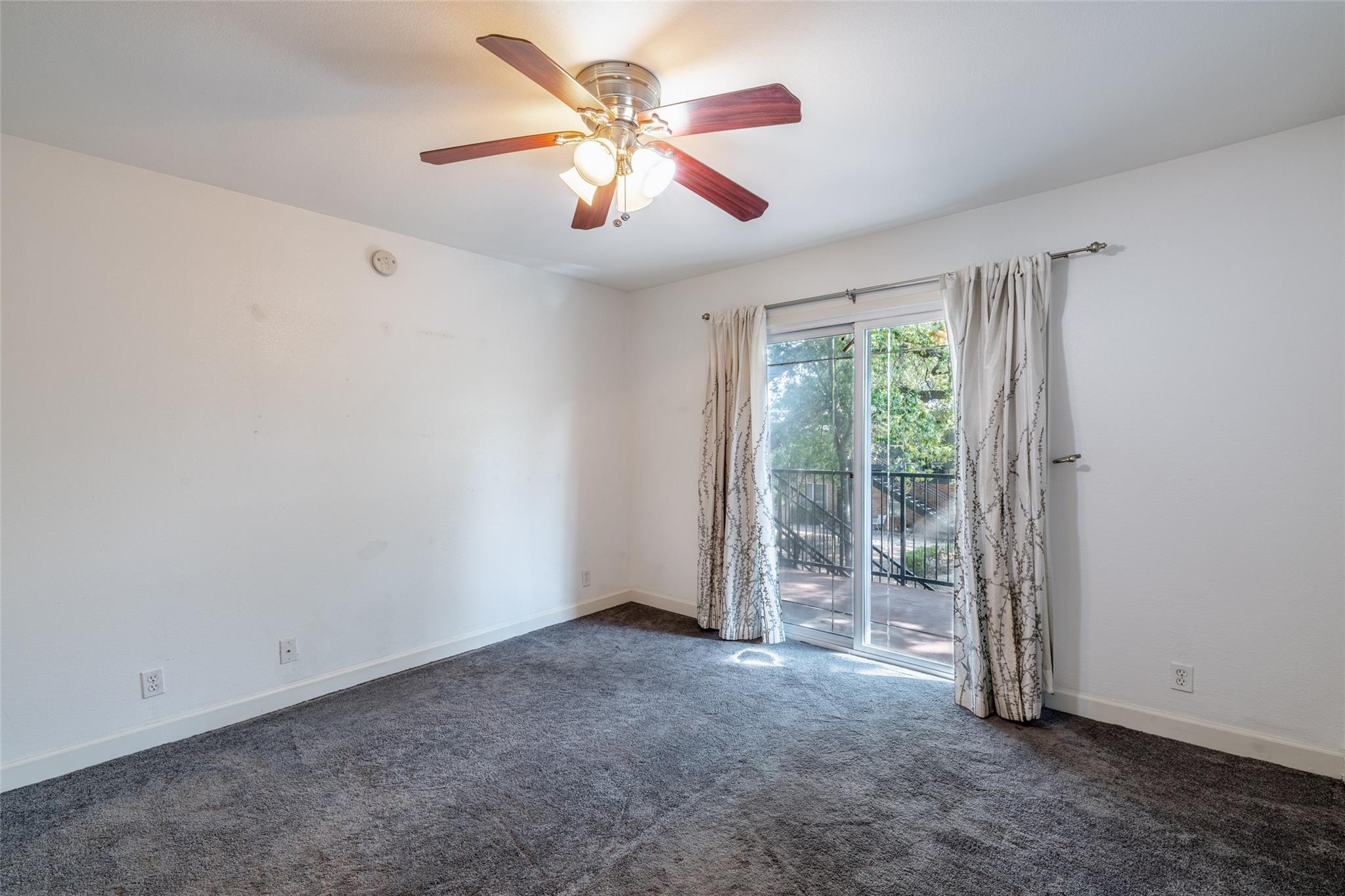 2020 S Congress Ave 2109 Property Photo 10