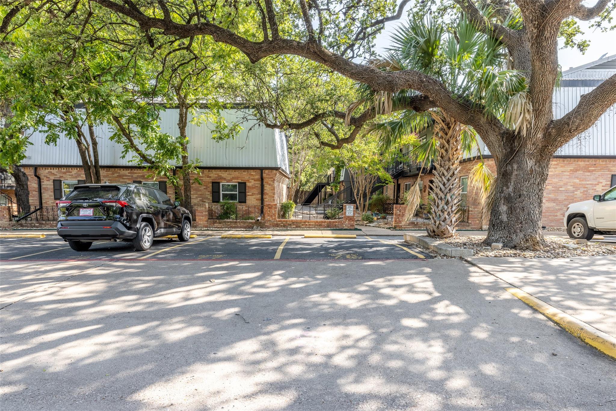 2020 S Congress Ave 2109 Property Photo 15