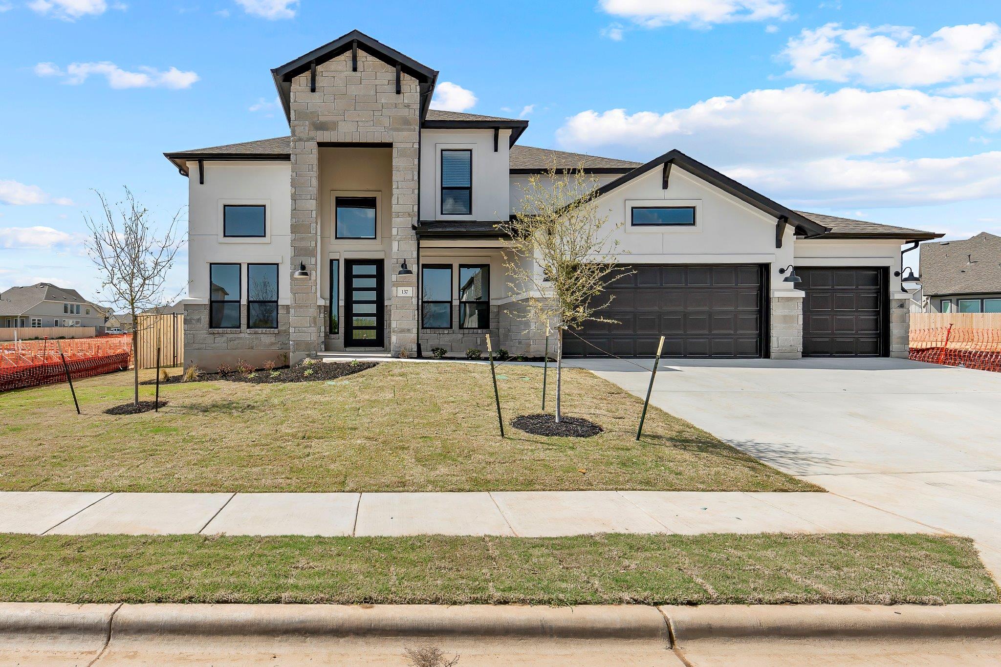 137 Ribera Dr Property Photo