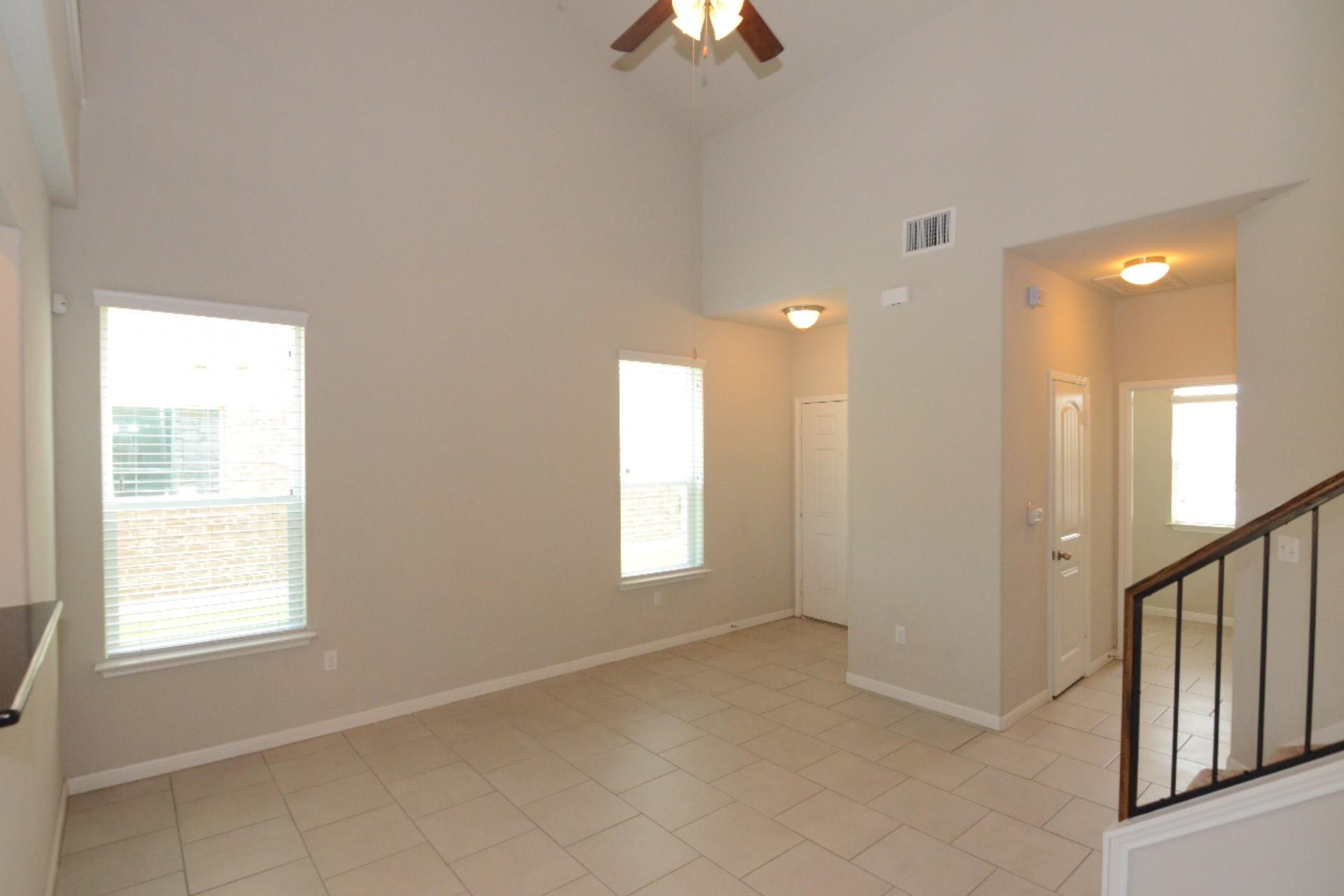 360 Purple Martin Ave Property Photo 6