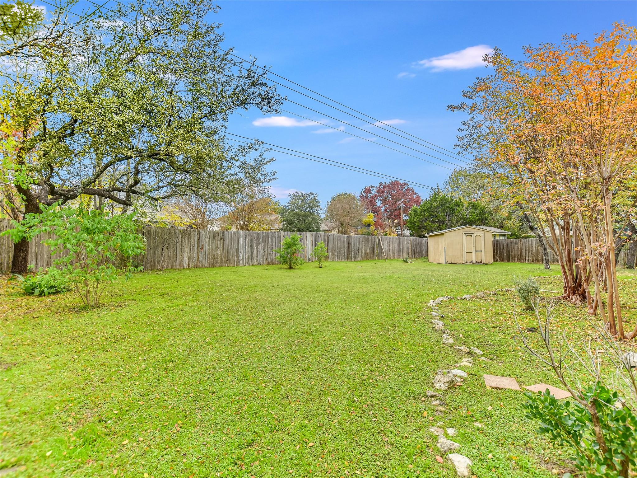 13220 Villa Park Dr Property Photo 4