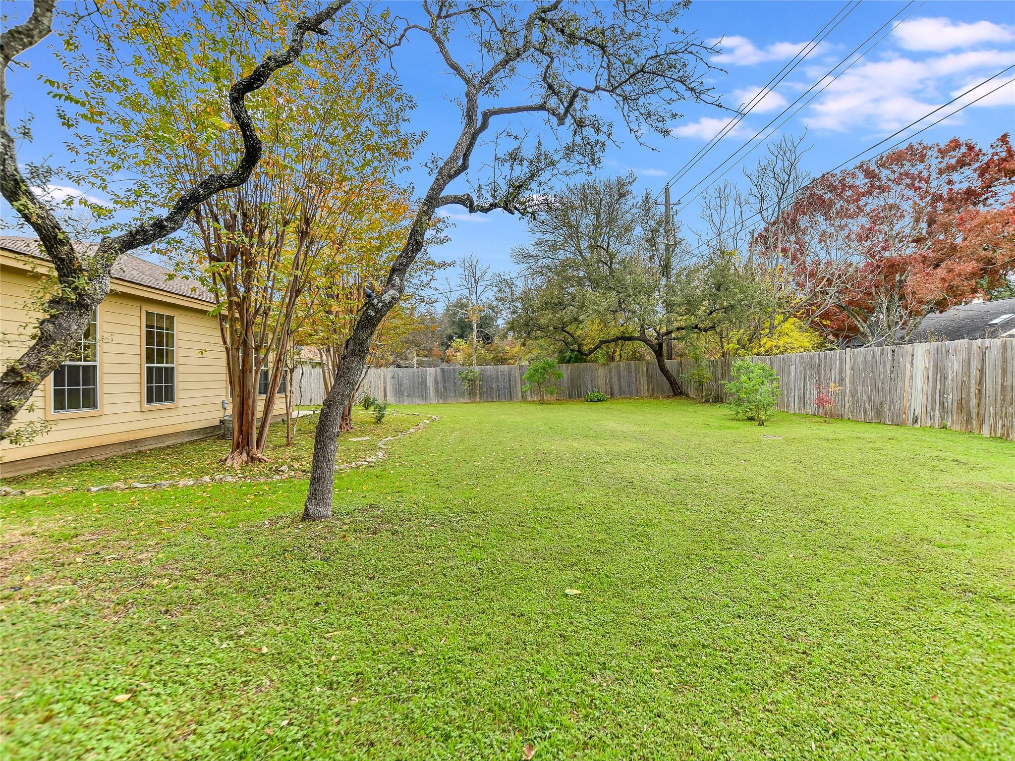 13220 Villa Park Dr Property Photo 7