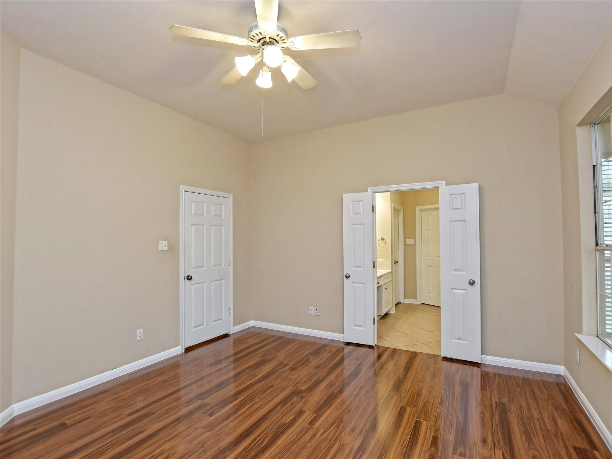 13220 Villa Park Dr Property Photo 23