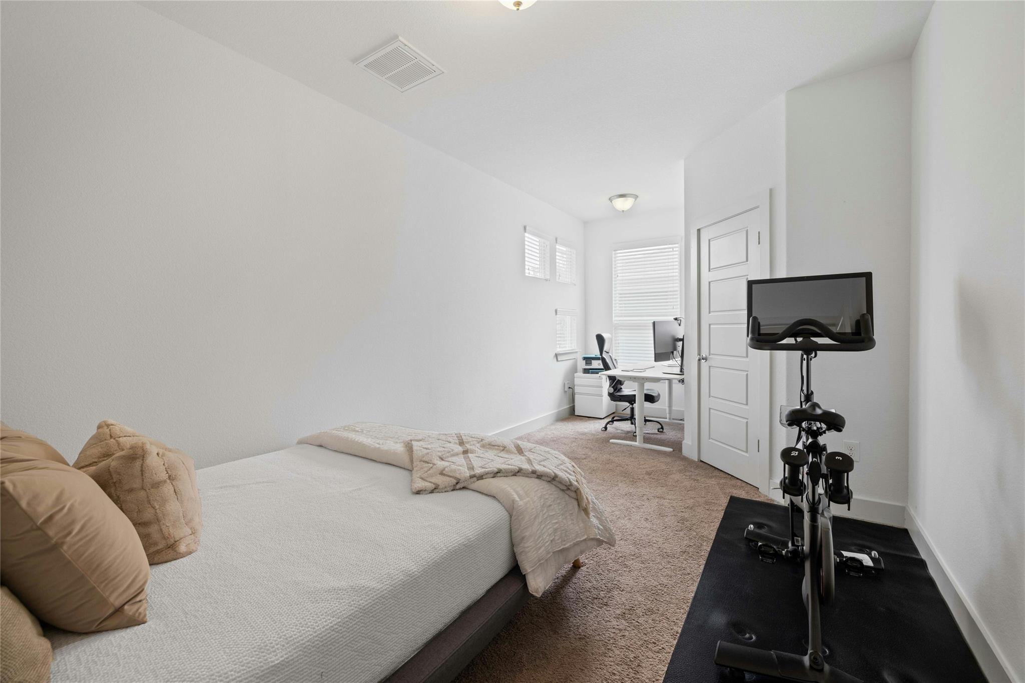2313 Capulet St Property Photo 22