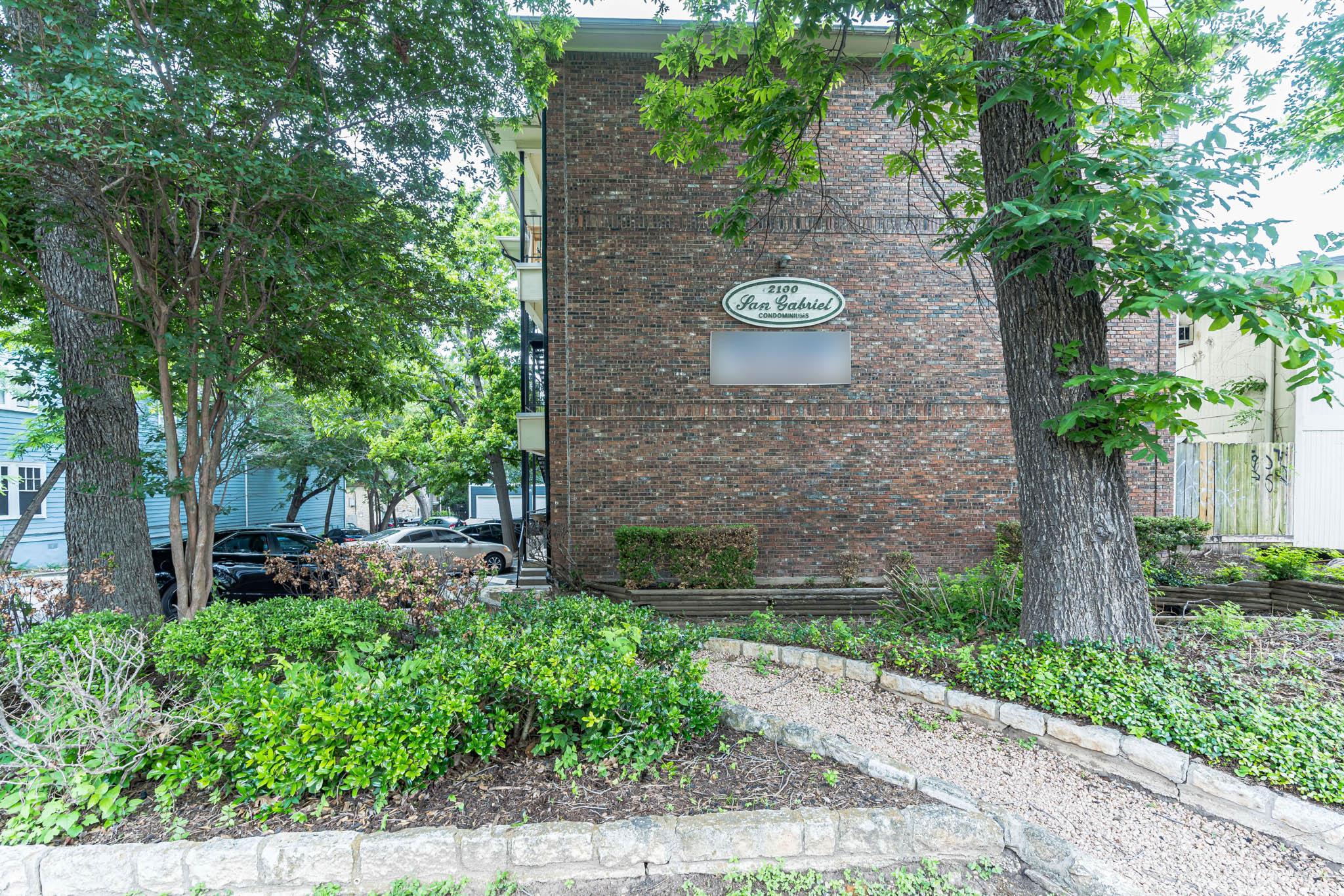 2100 San Gabriel St St #203 Property Photo 1