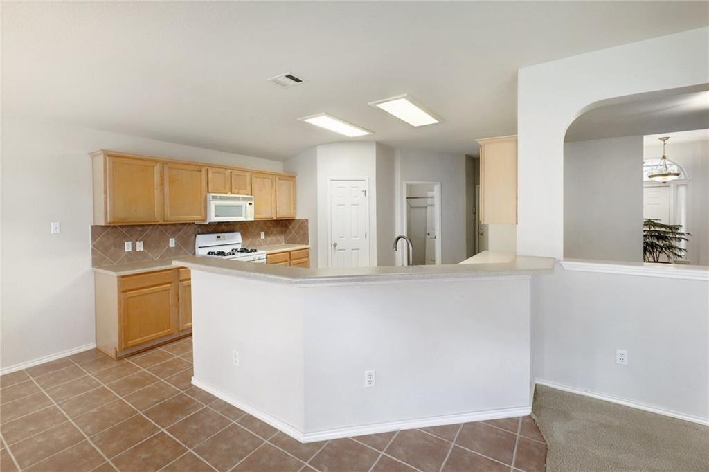 3669 Nolan Ryan None Property Photo 8