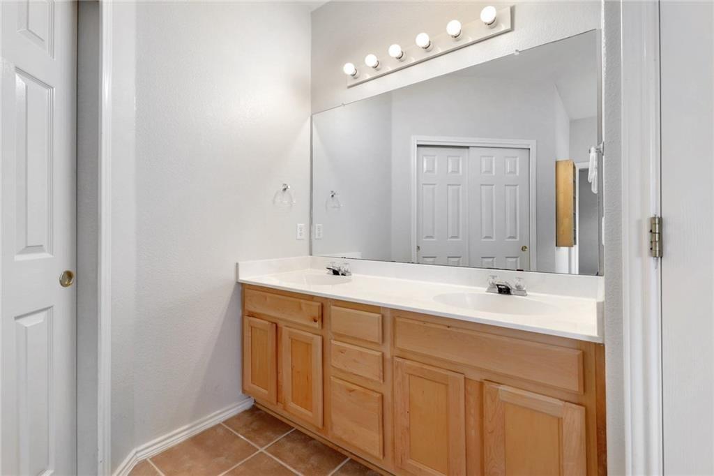 3669 Nolan Ryan None Property Photo 18