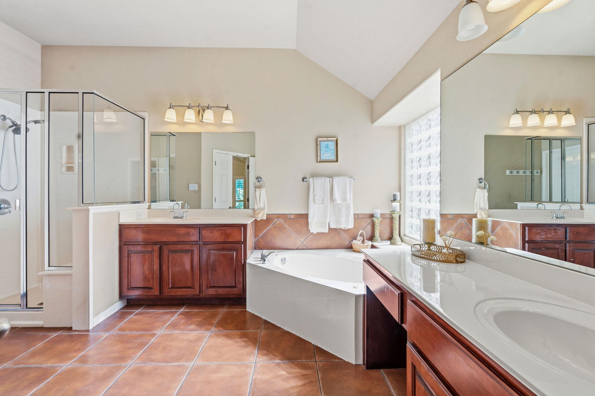 16305 Almaden Dr Property Photo 19