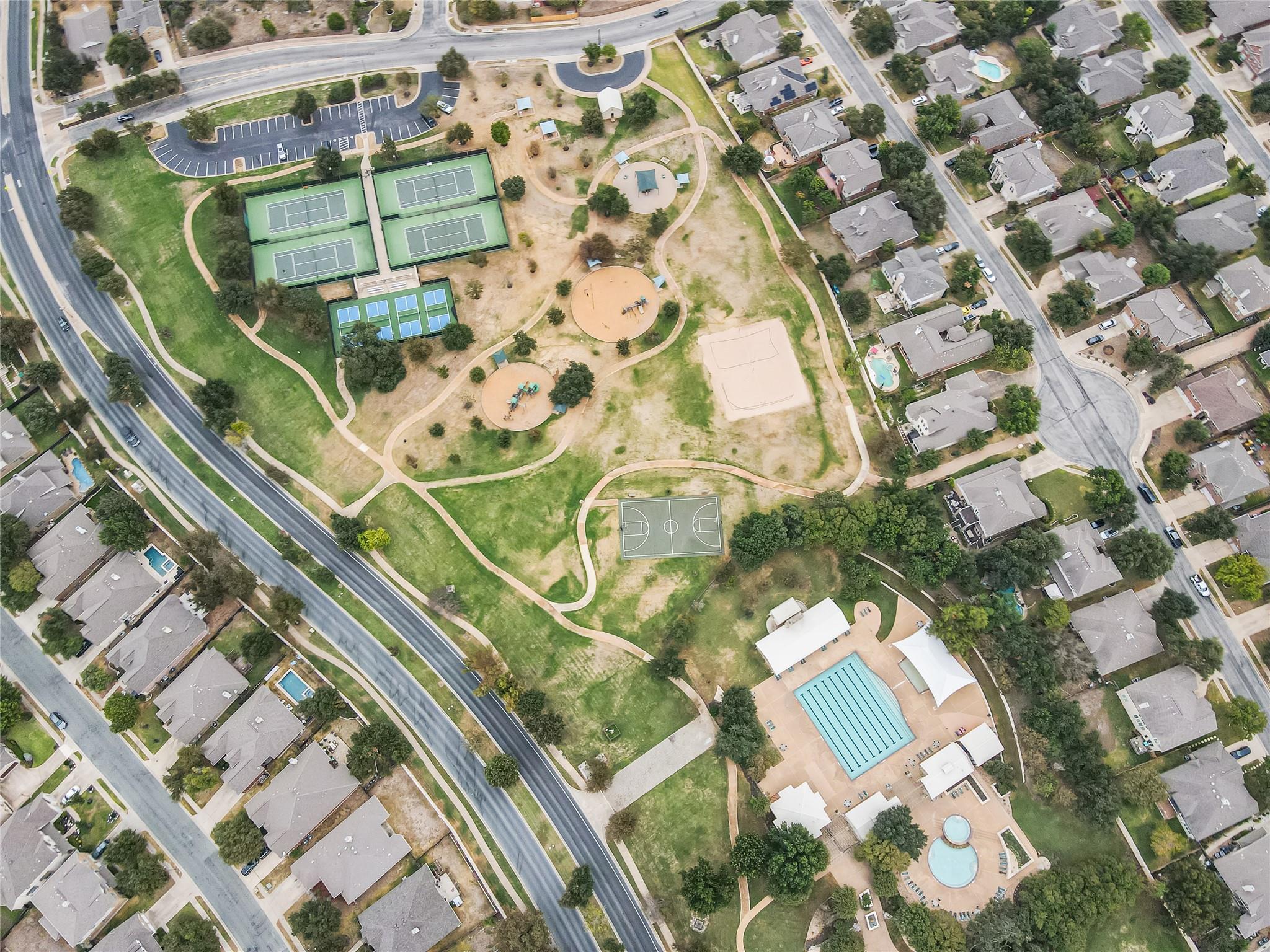 16305 Almaden Dr Property Photo 34
