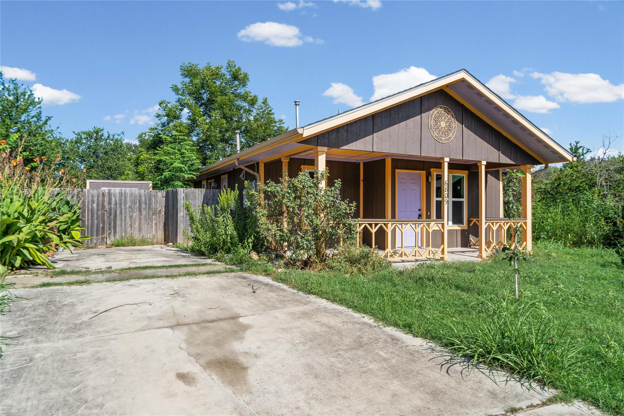 6809 Ali Cv Property Photo 2