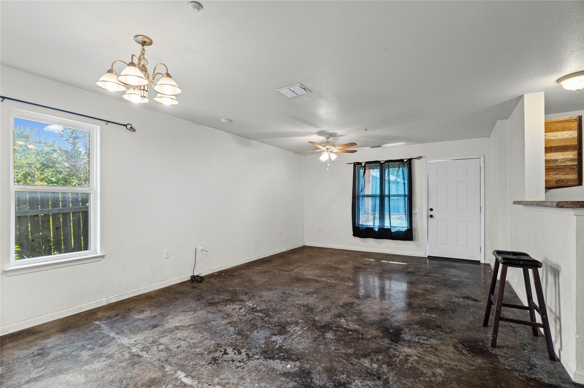 6809 Ali Cv Property Photo 5