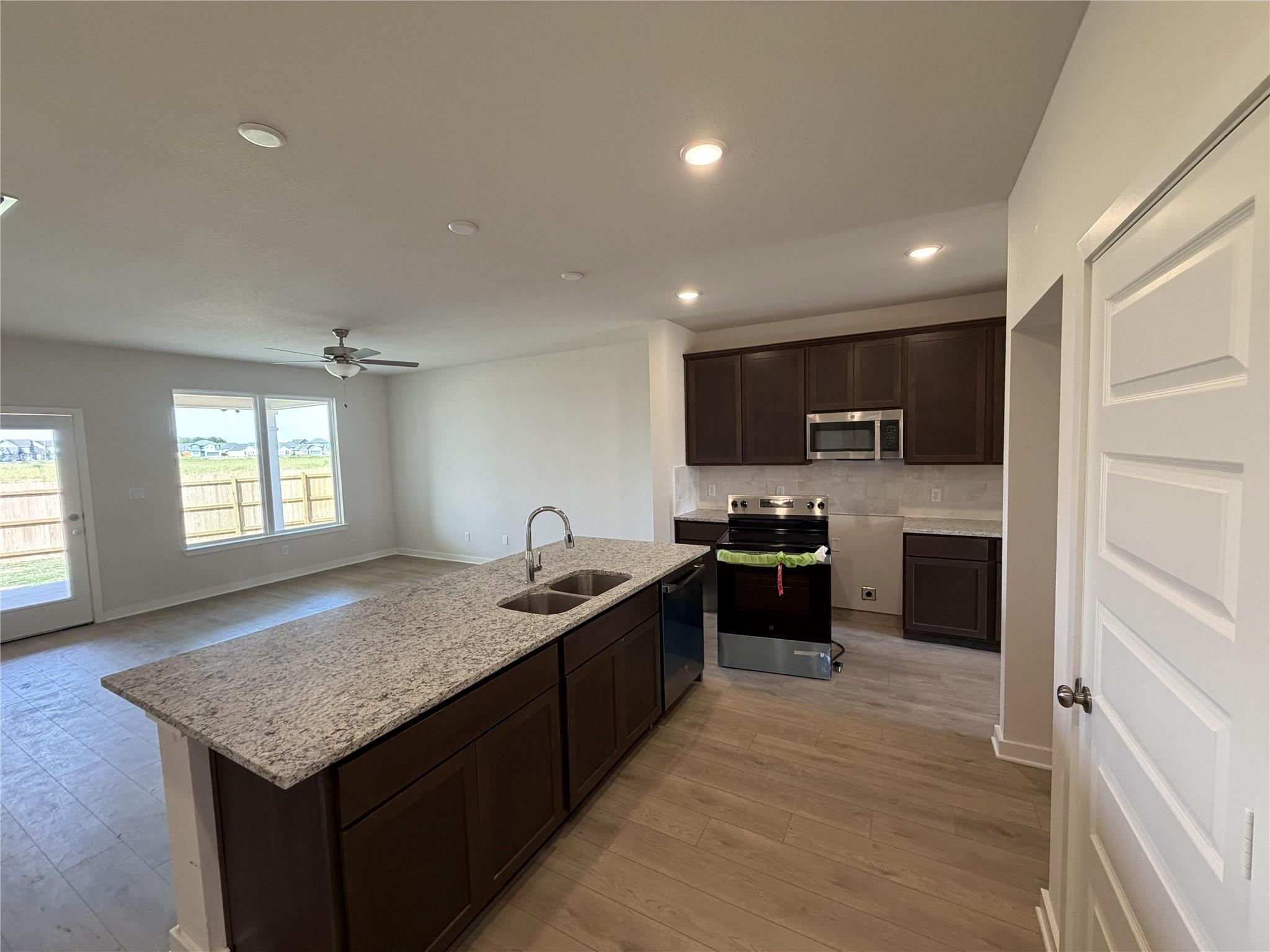 276 Gus Loop Property Photo 4
